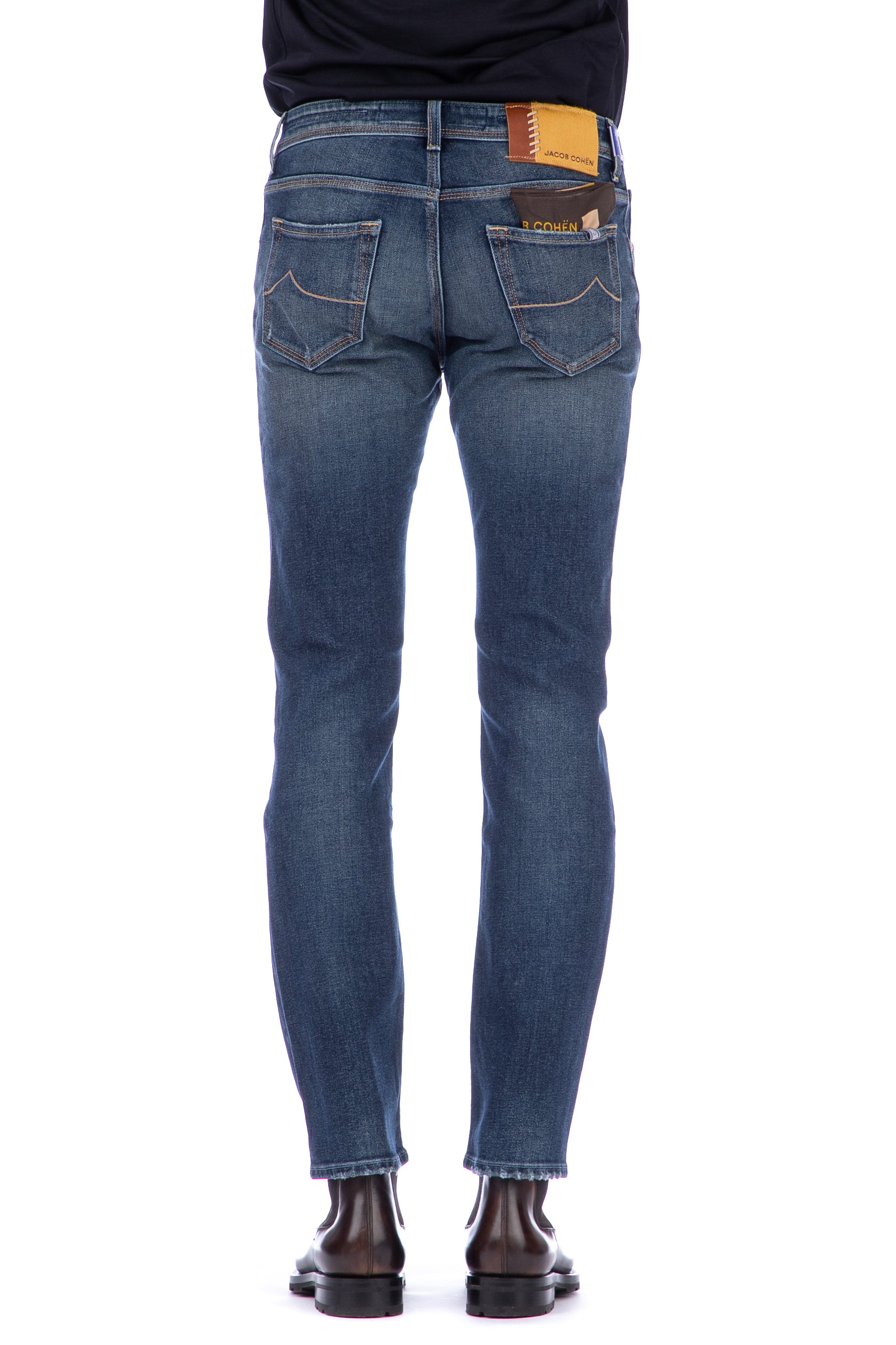 Two-tone nick fit label jeans