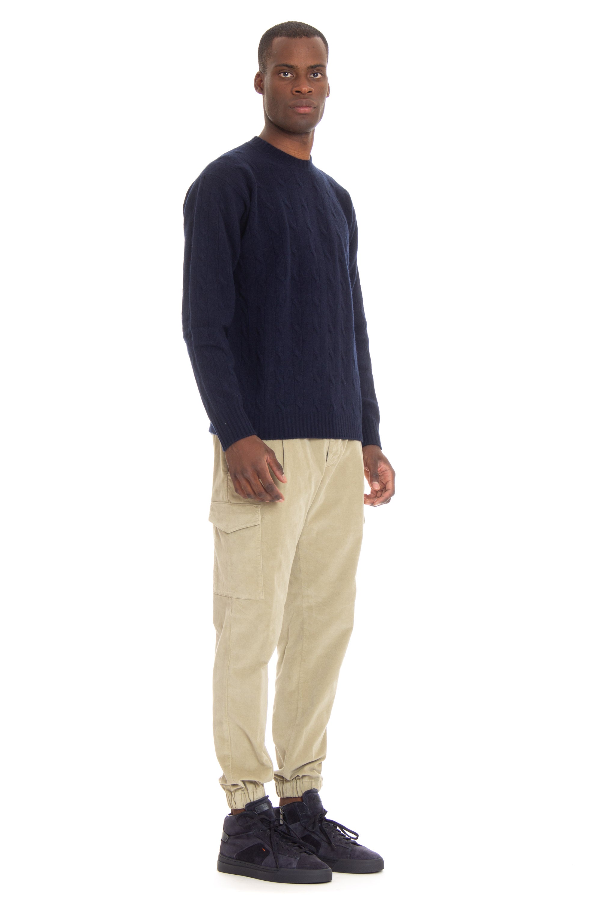 Wool-cashmere cable crew neck sweater