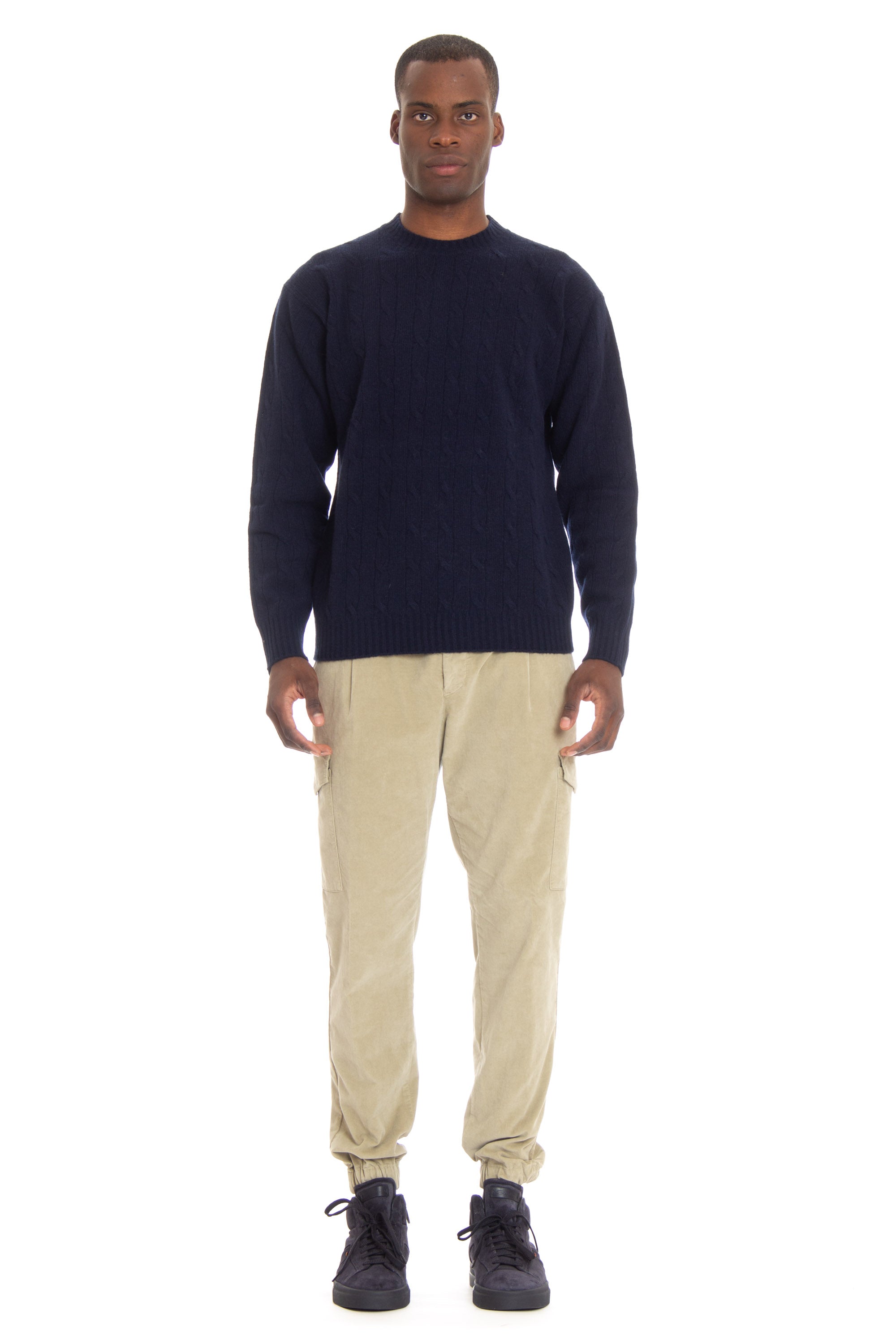 Wool-cashmere cable crew neck sweater