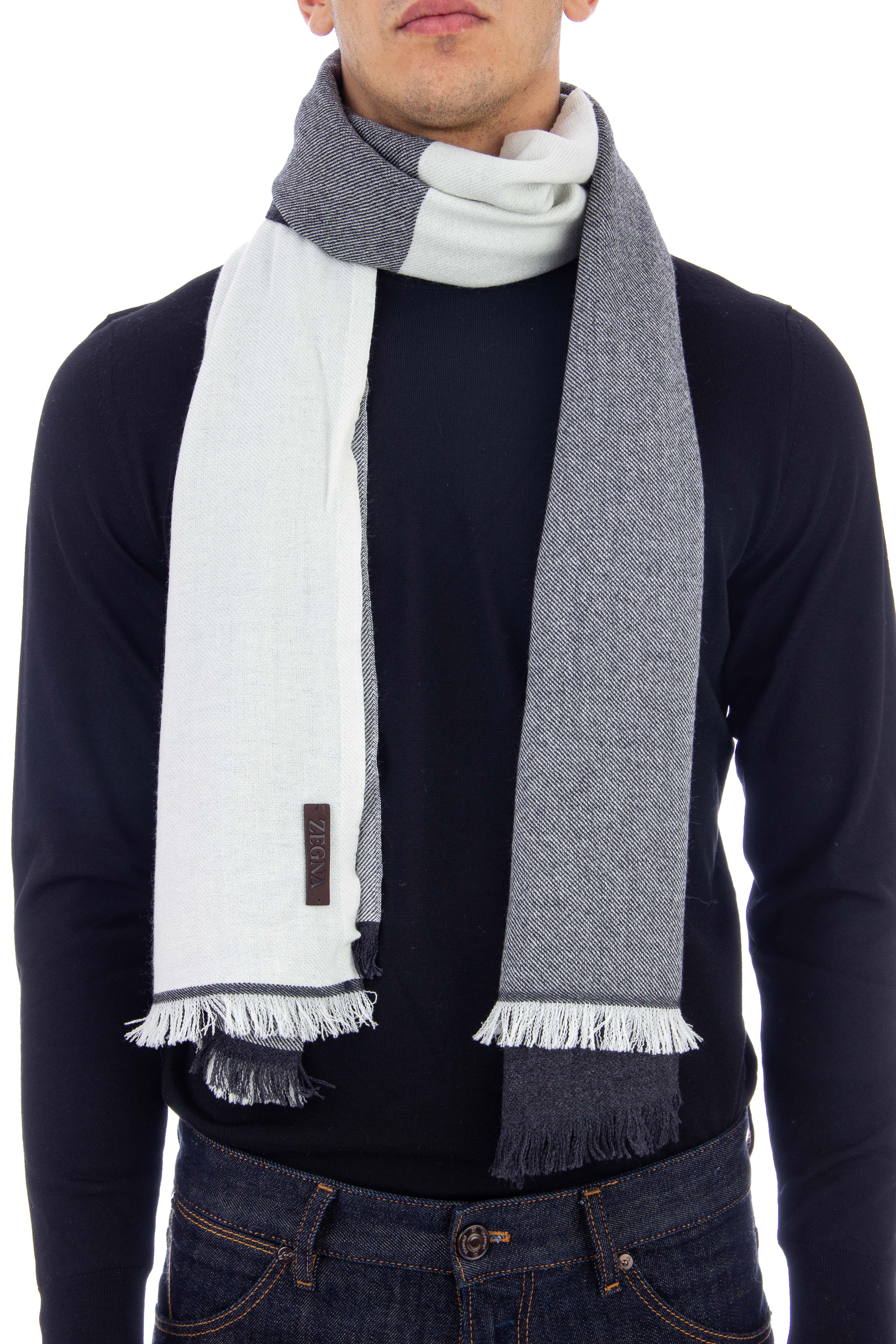 Two-tone scarf in wool-cashmere-silk