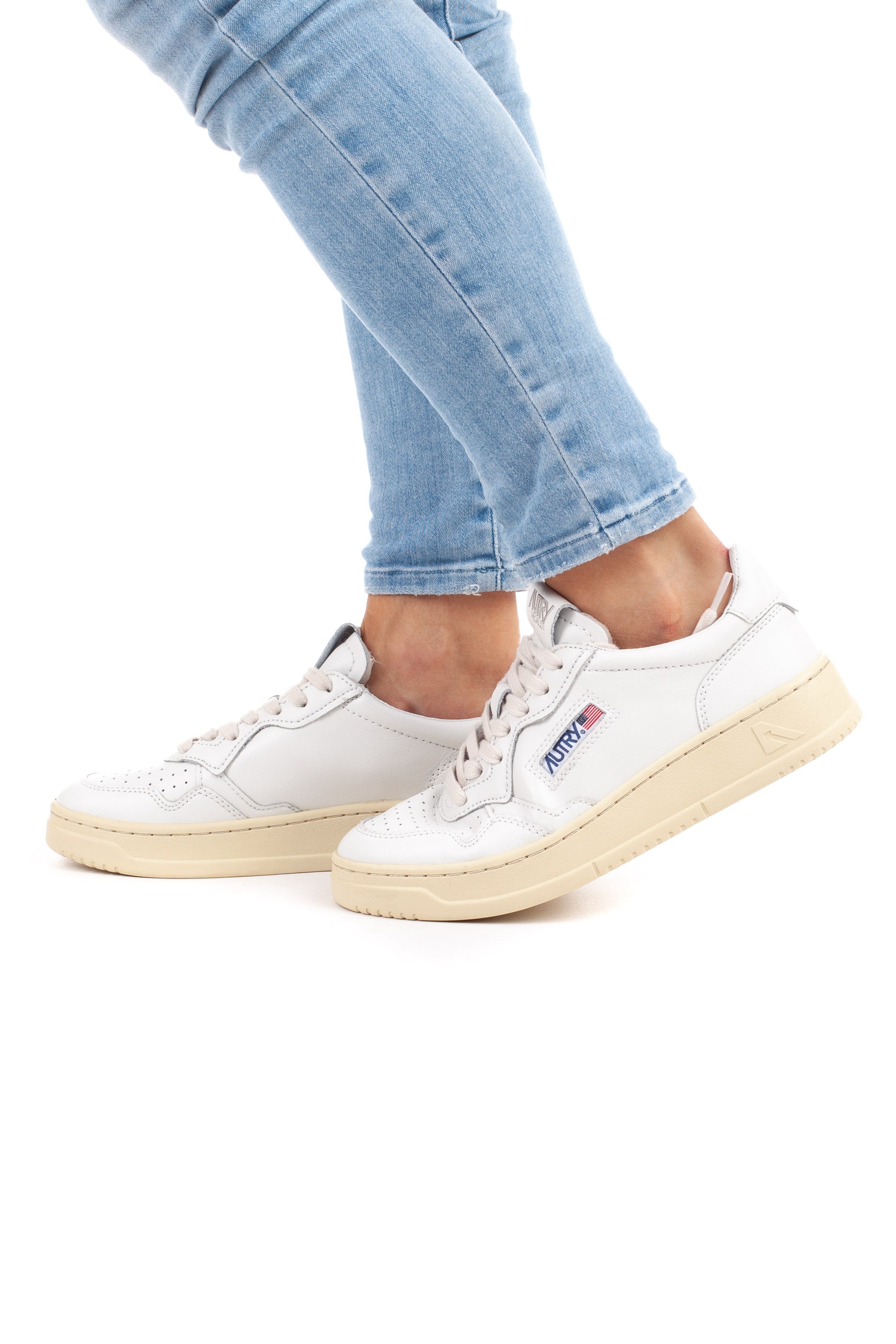 Sneaker medalist donna in pelle talloncino bianco