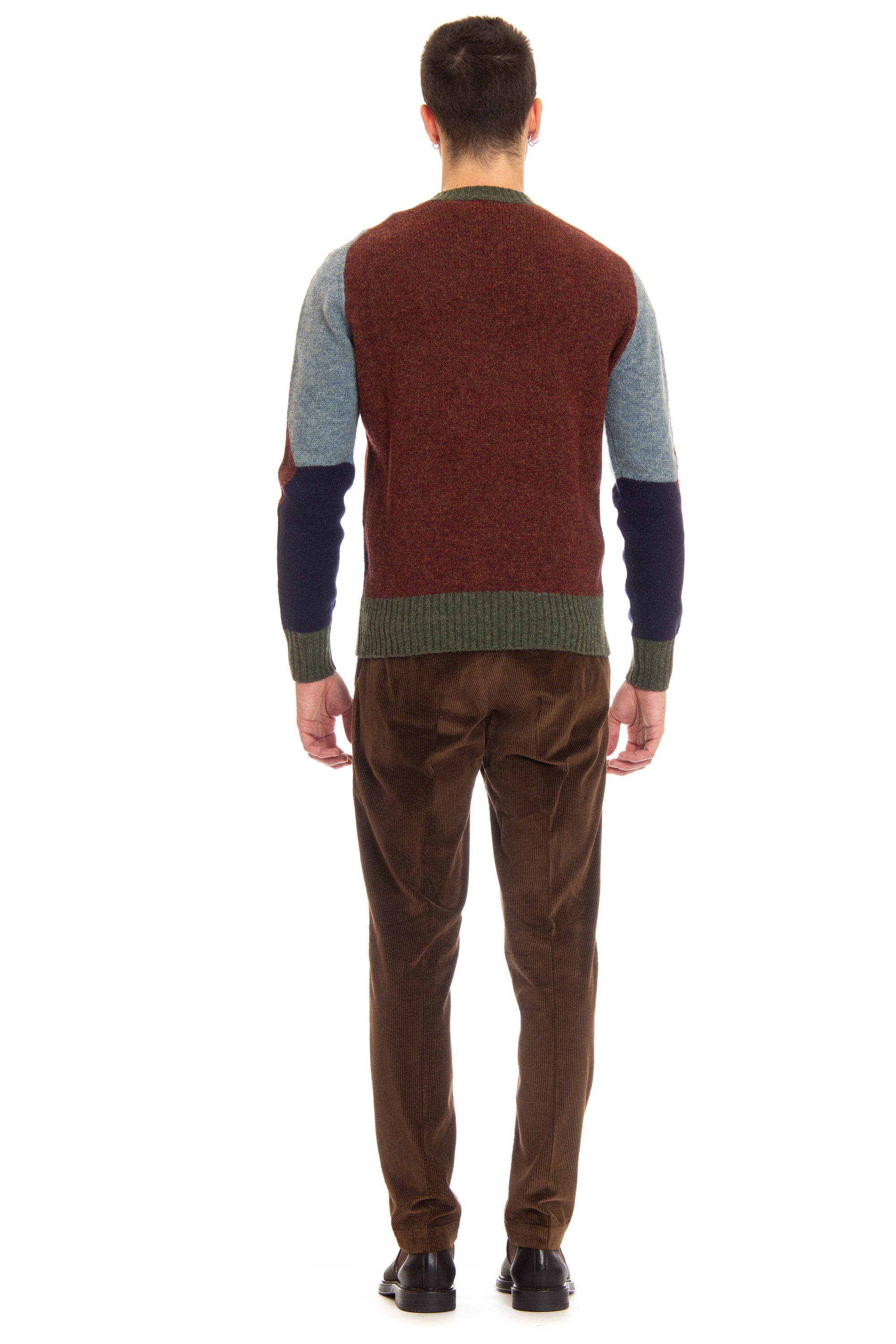 Diamond patterned soft shetland crewneck