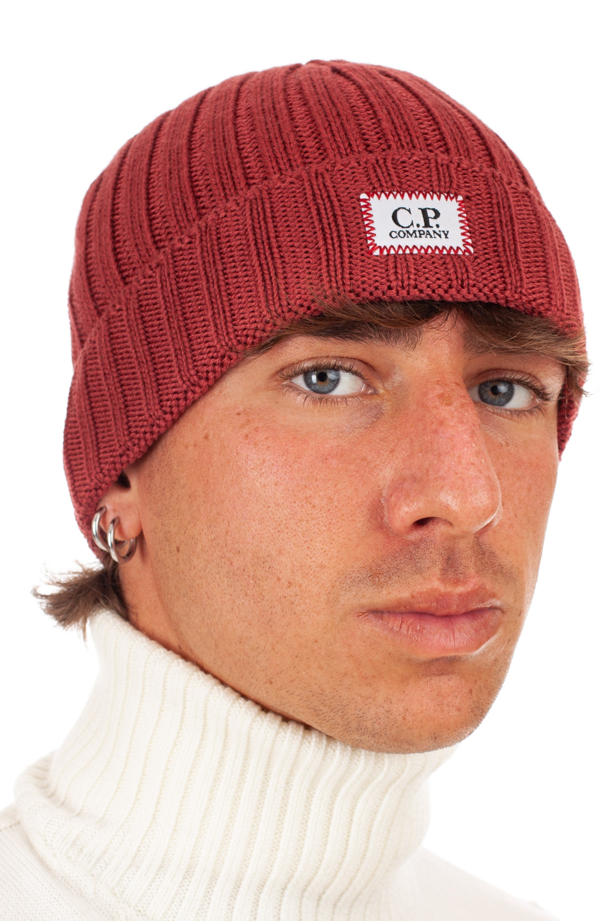 Wool cap with front logo