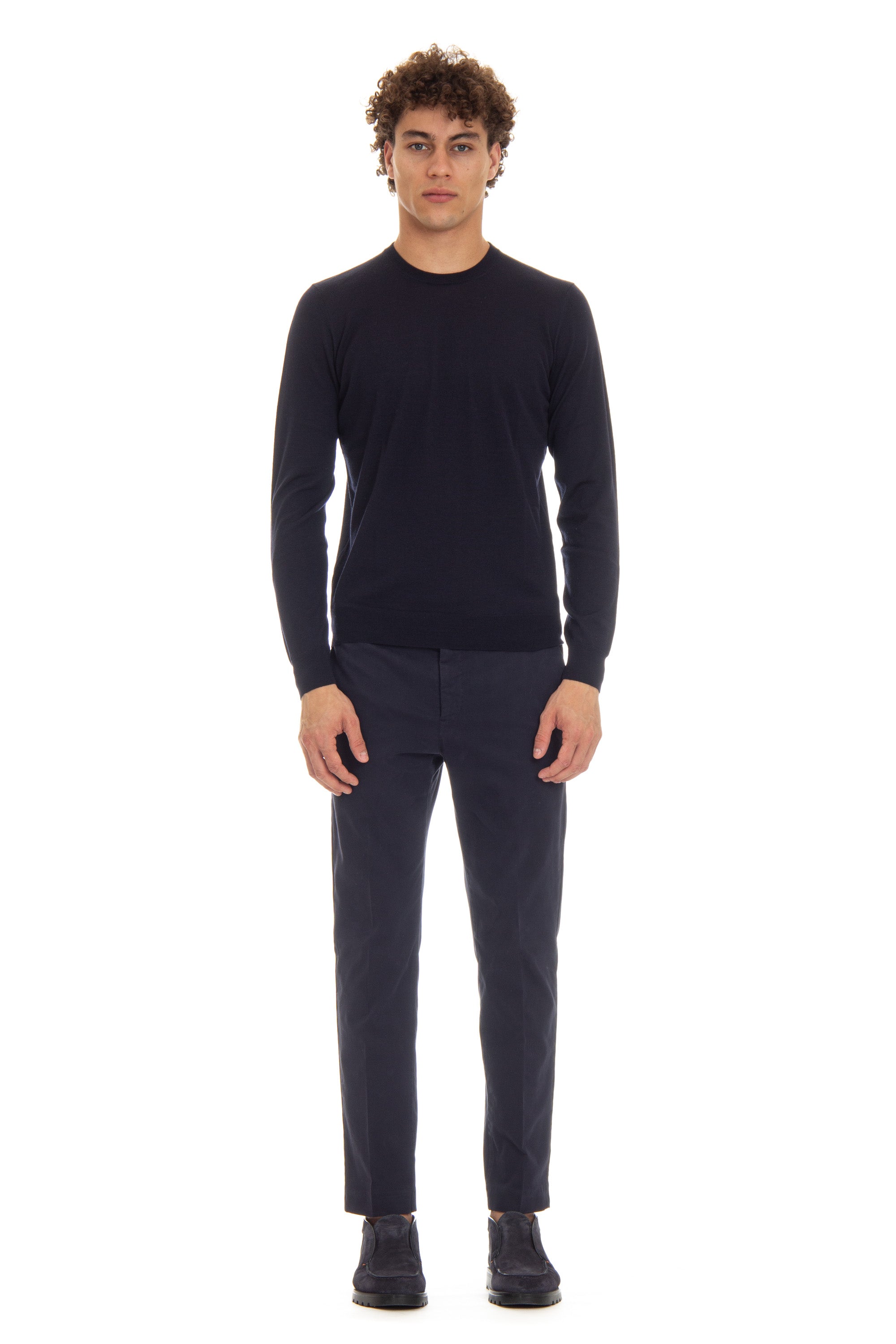 Crew-neck sweater in super 140's fine wool