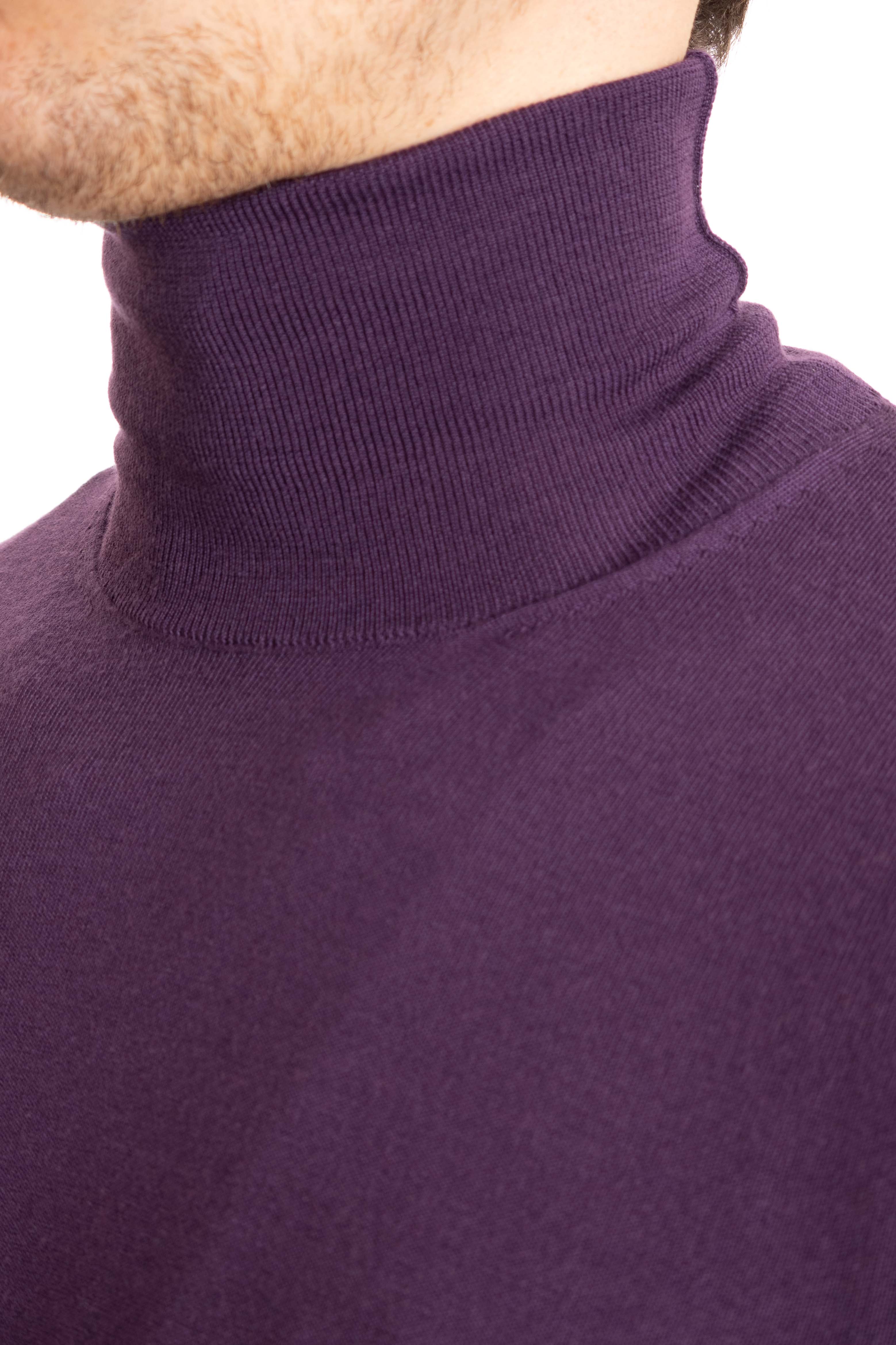 Turtleneck in super 140's fine wool