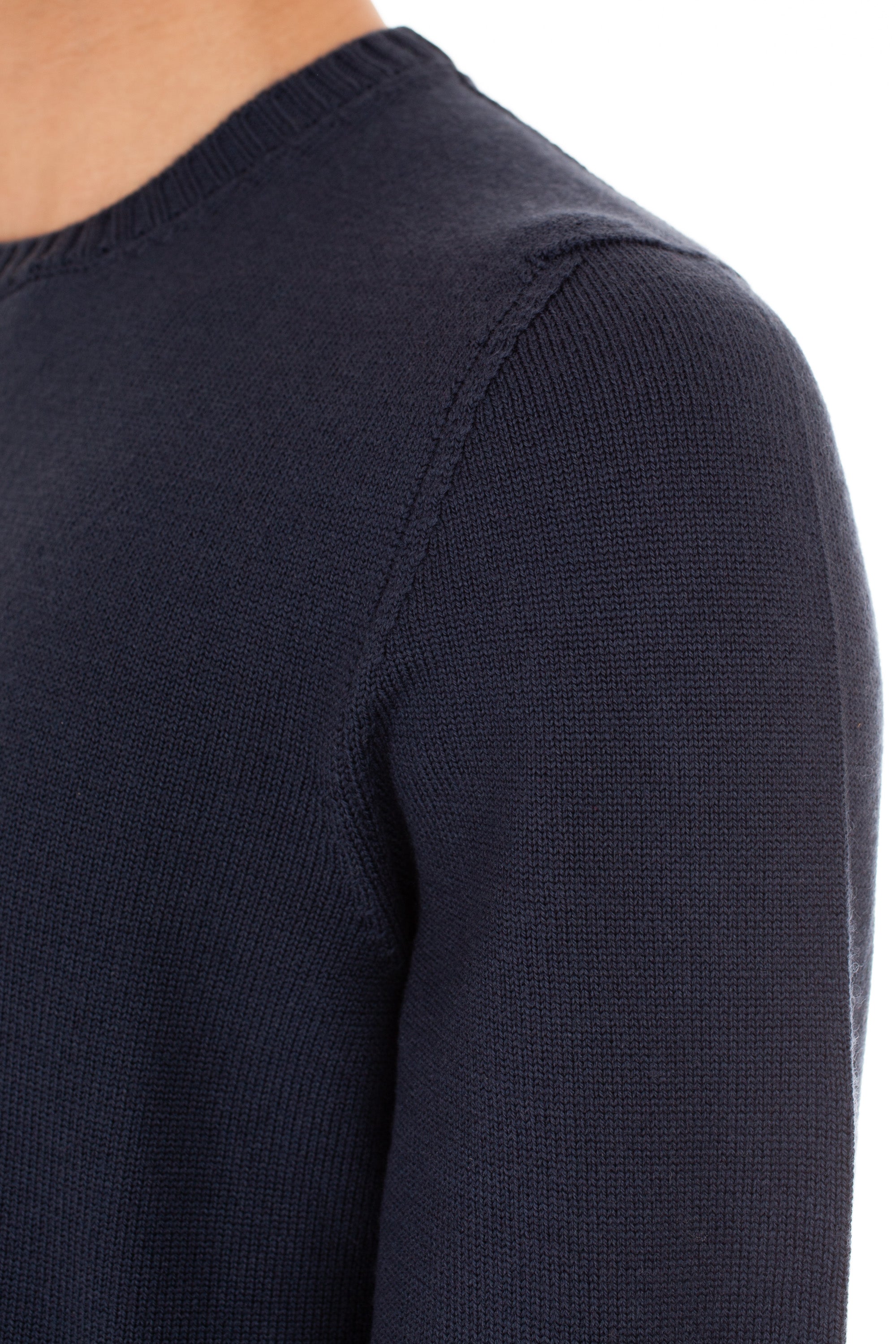 Crew-neck sweater in 7 gauge merino wool