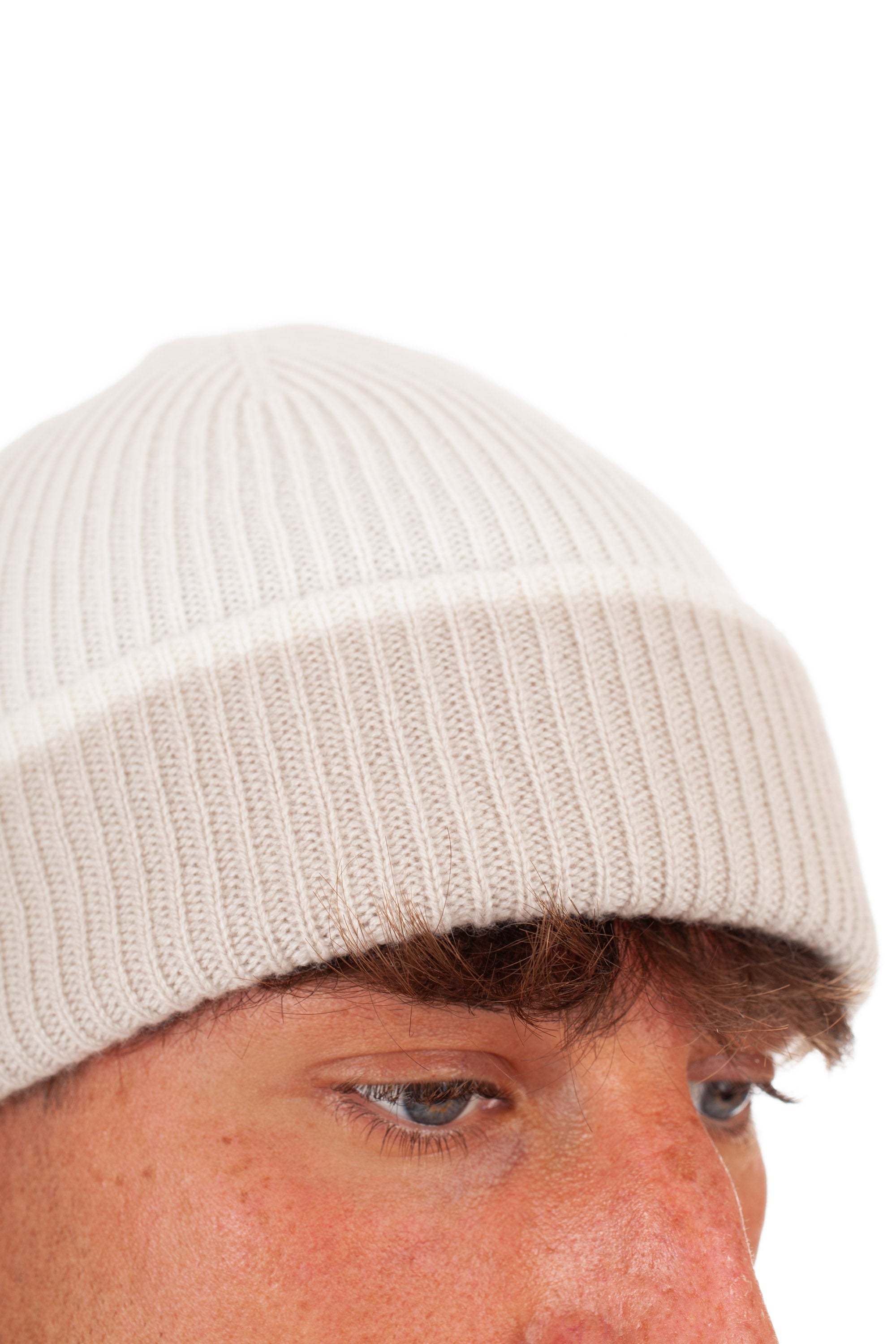 Ribbed beanie in pure cashmere