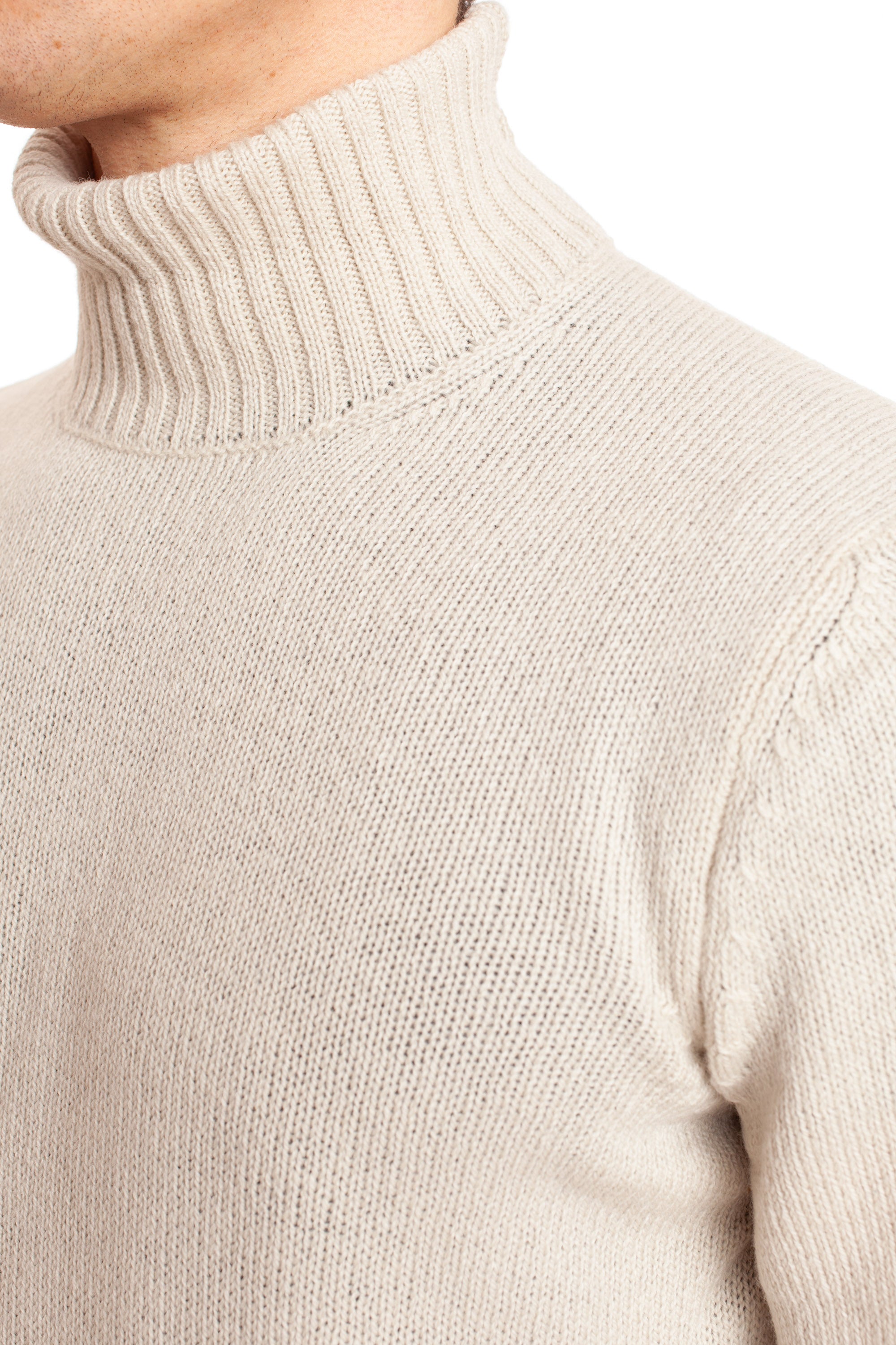 Turtleneck in airwool virgin wool