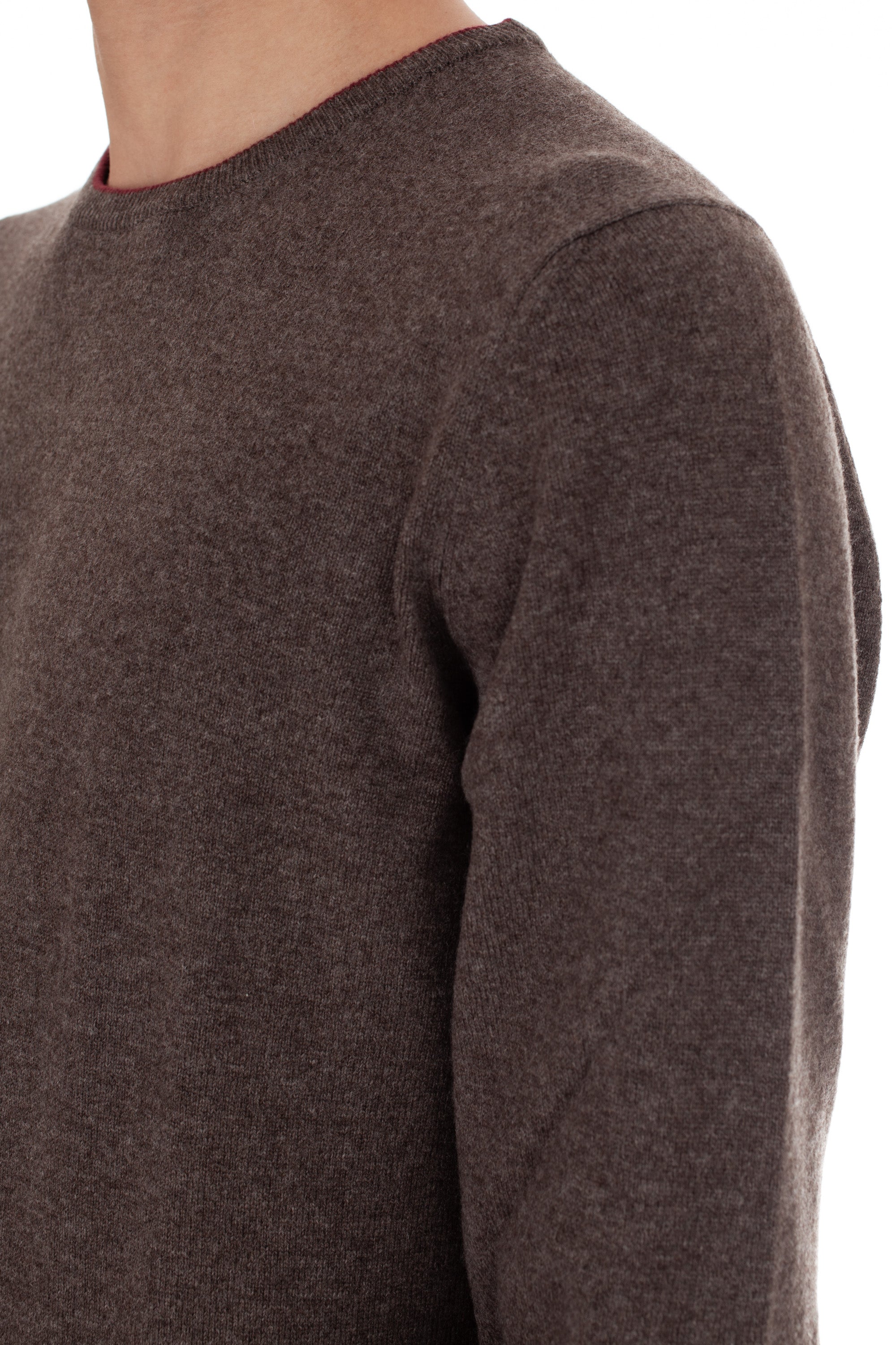 Crew-neck sweater in wool-cashmere with contrasting profiles