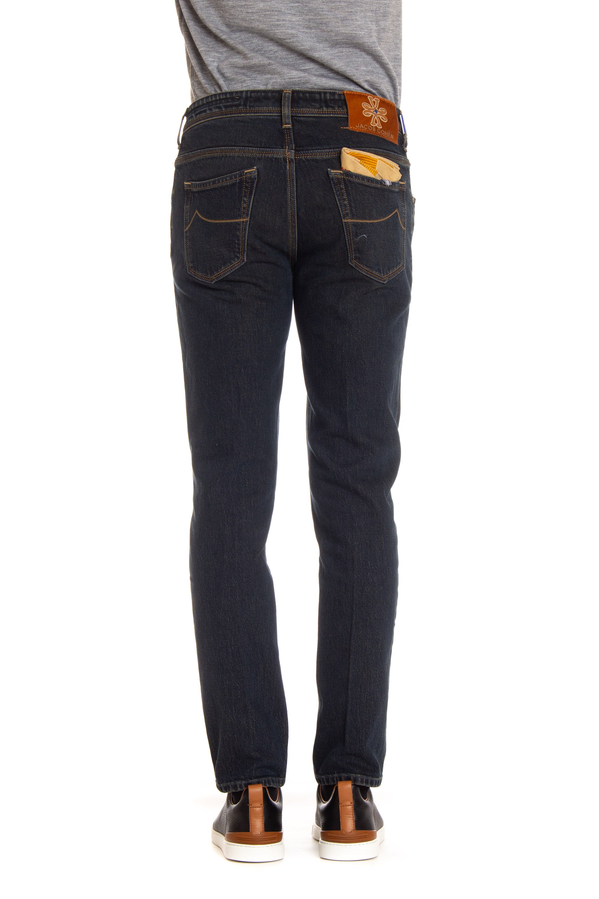 Scott fit jeans with stone-set label