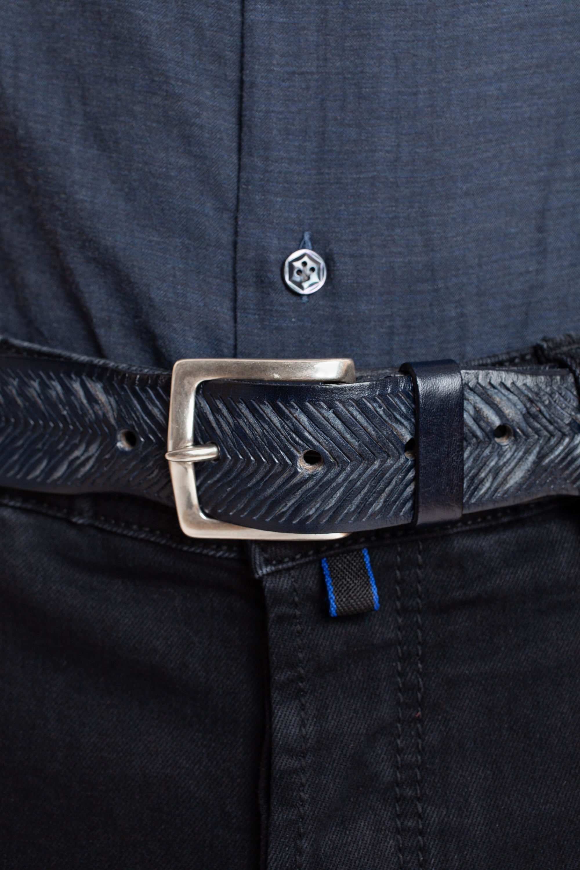 Laser-cut leather belt