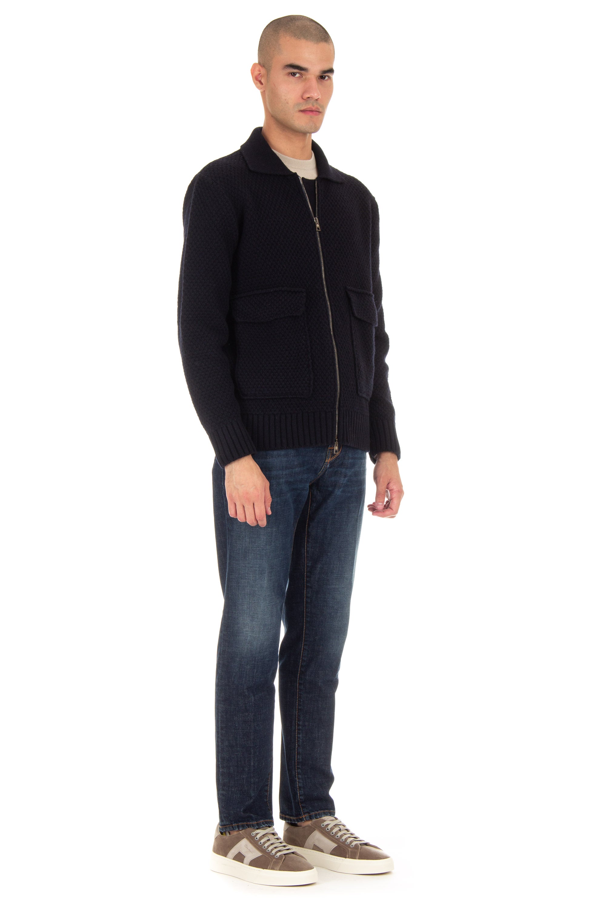 Knitted jacket in wool, amid