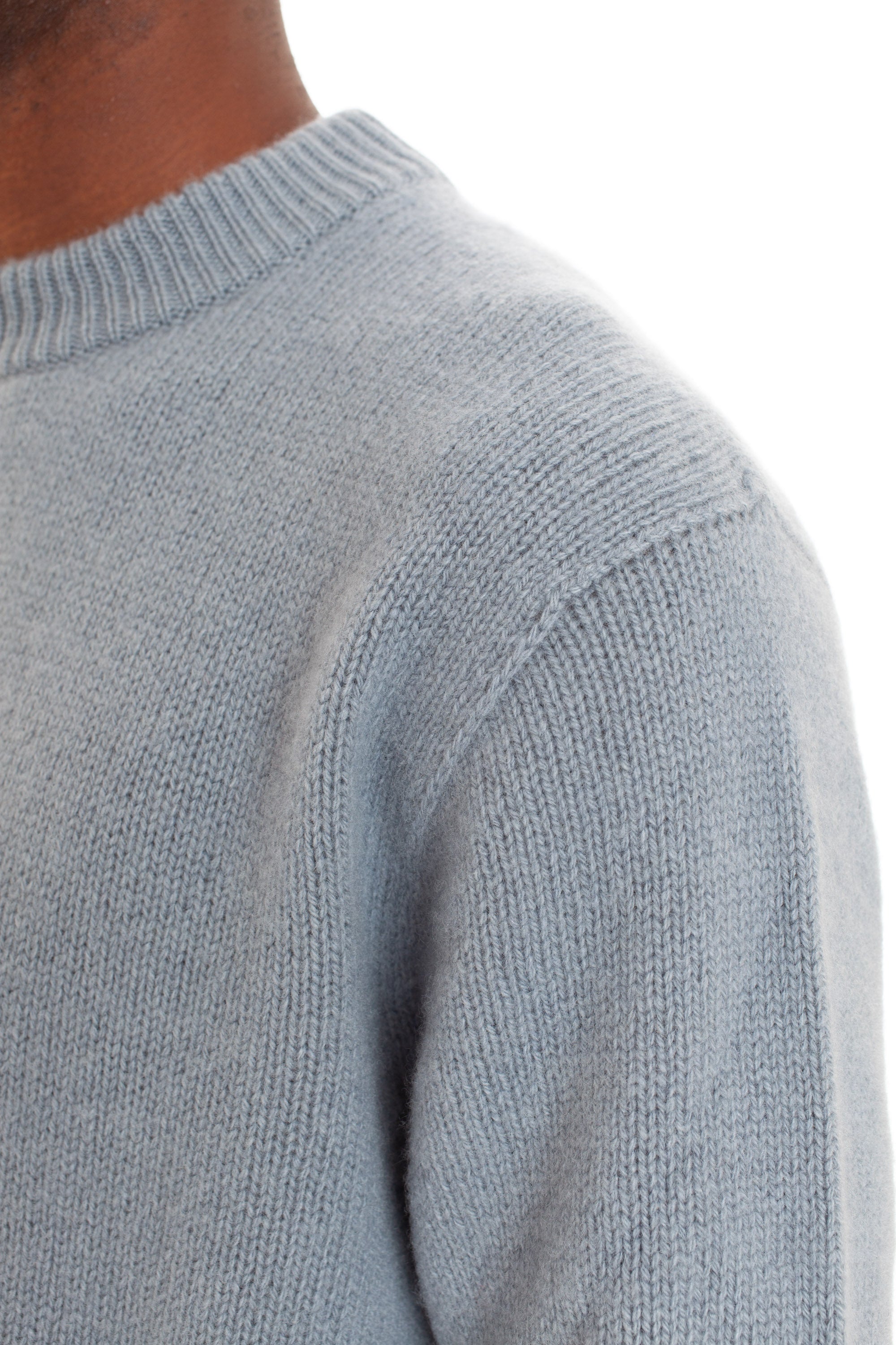 4-thread cashmere sweater