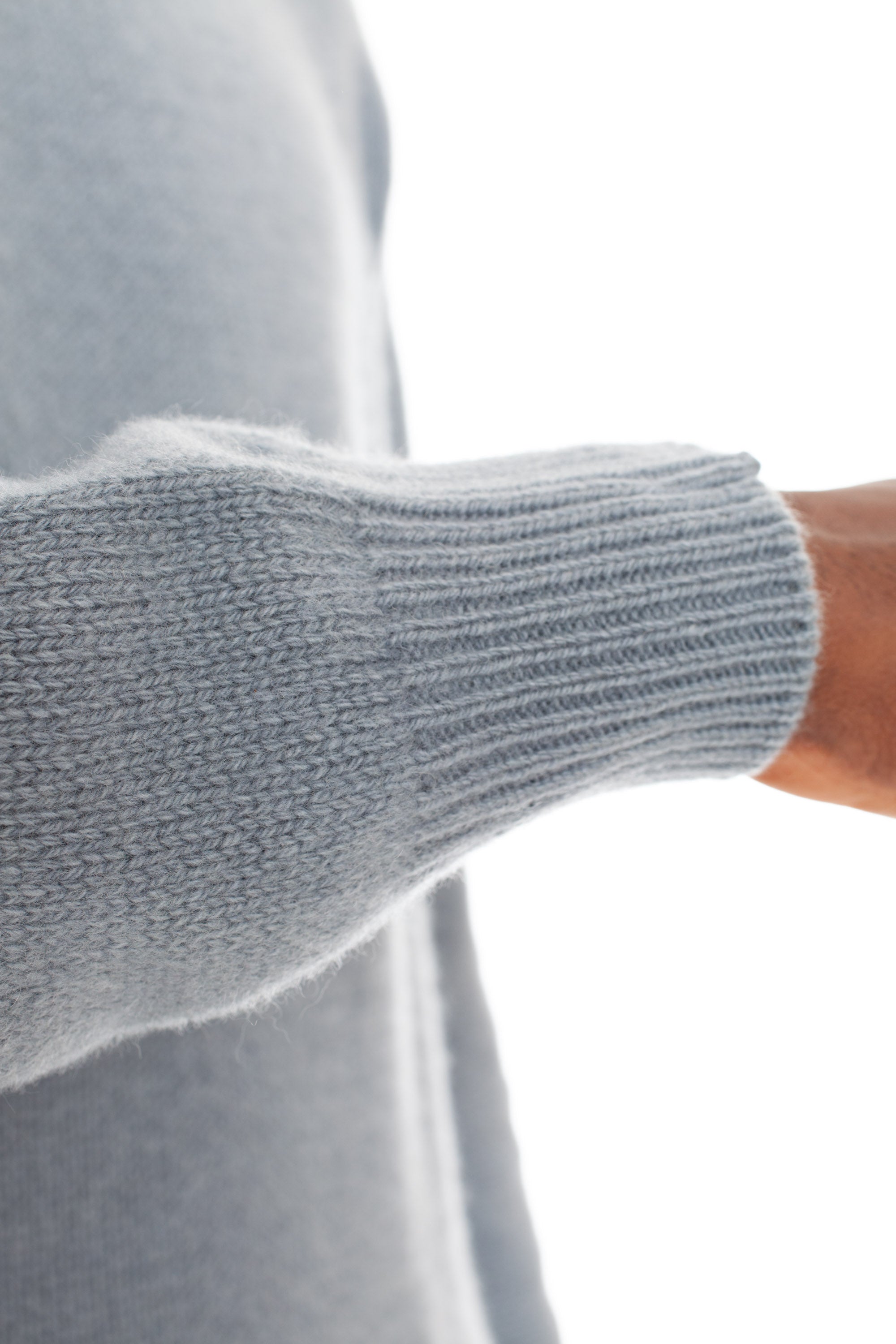 4-thread cashmere sweater