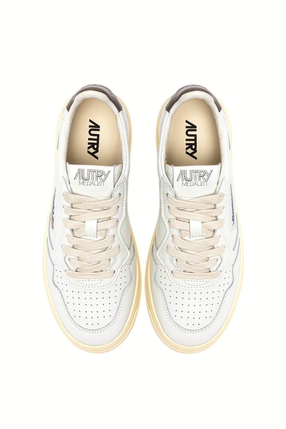 Autry Sneaker Medalist uomo in pelle bianca con talloncino Chocolate AULM LL28 WHT/CHOCO 