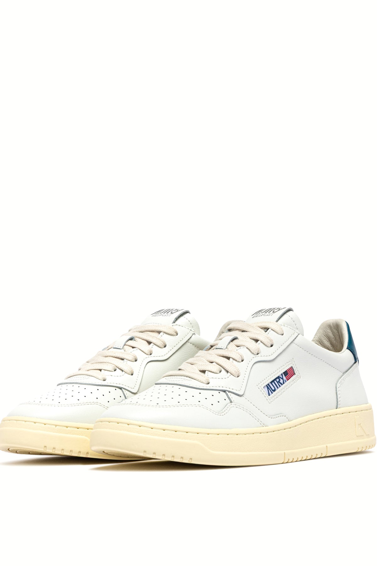 Autry Sneaker Medalist in pelle bianca con talloncino Malibu Blue AULM LL29 WHT/MALBLUE 