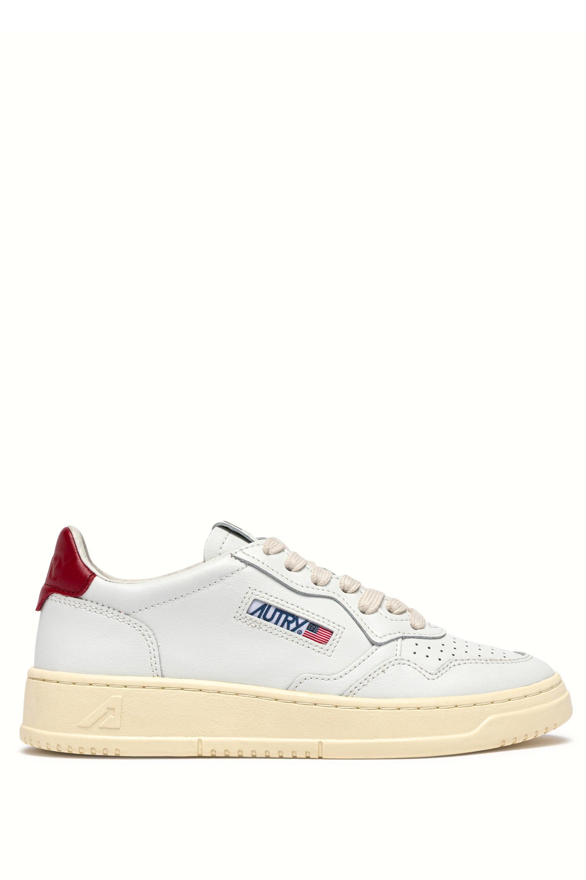 Autry Sneaker Medalist in pelle bianca con talloncino Deep Claret AULM LL33 WHT/DEEPCLARET 