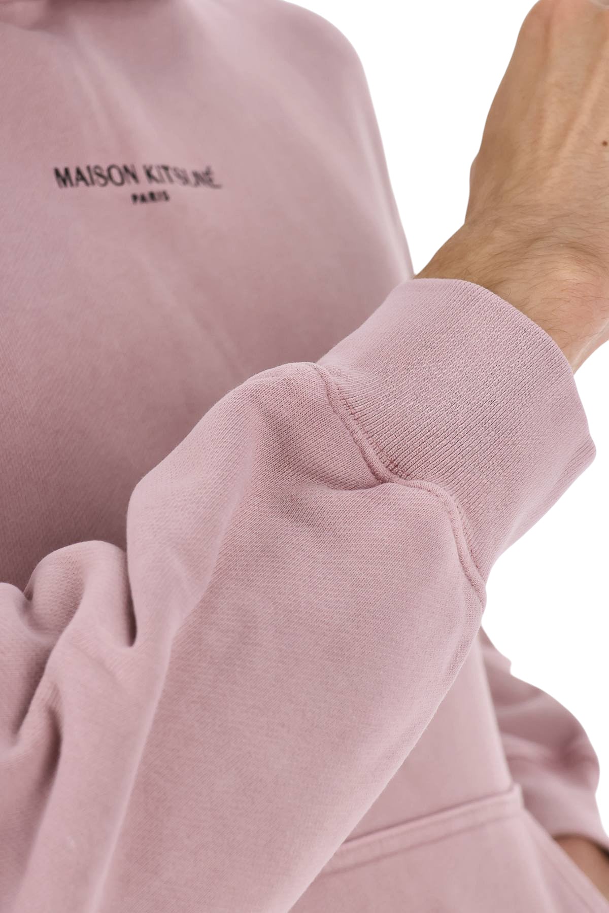 Maison Kitsuné Felpa con cappuccio faded con lettering MRMJH06KMBIT4 MISTY LILAC FADED 