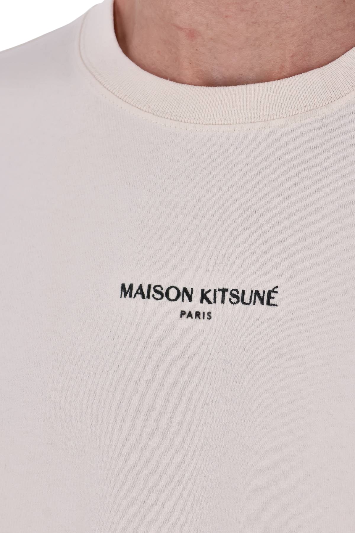 Maison Kitsuné T-shirt in cotone con logo lettering centrale MRMJT33KJ7025 NOBLE BEIGE 