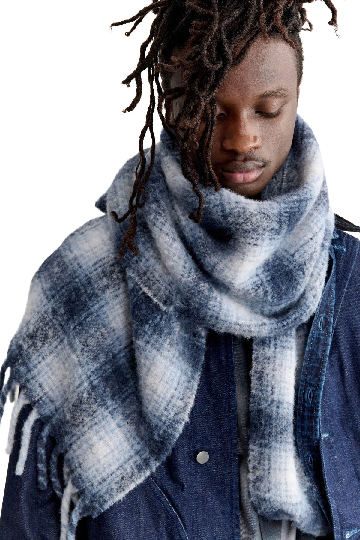Maison Kitsuné Sciarpa Alpaca Checked a quadri in alpaca Classic Navy/Anthracite MRUAT10WA0022 CLASSIC NAVY/ANTHRACITE 