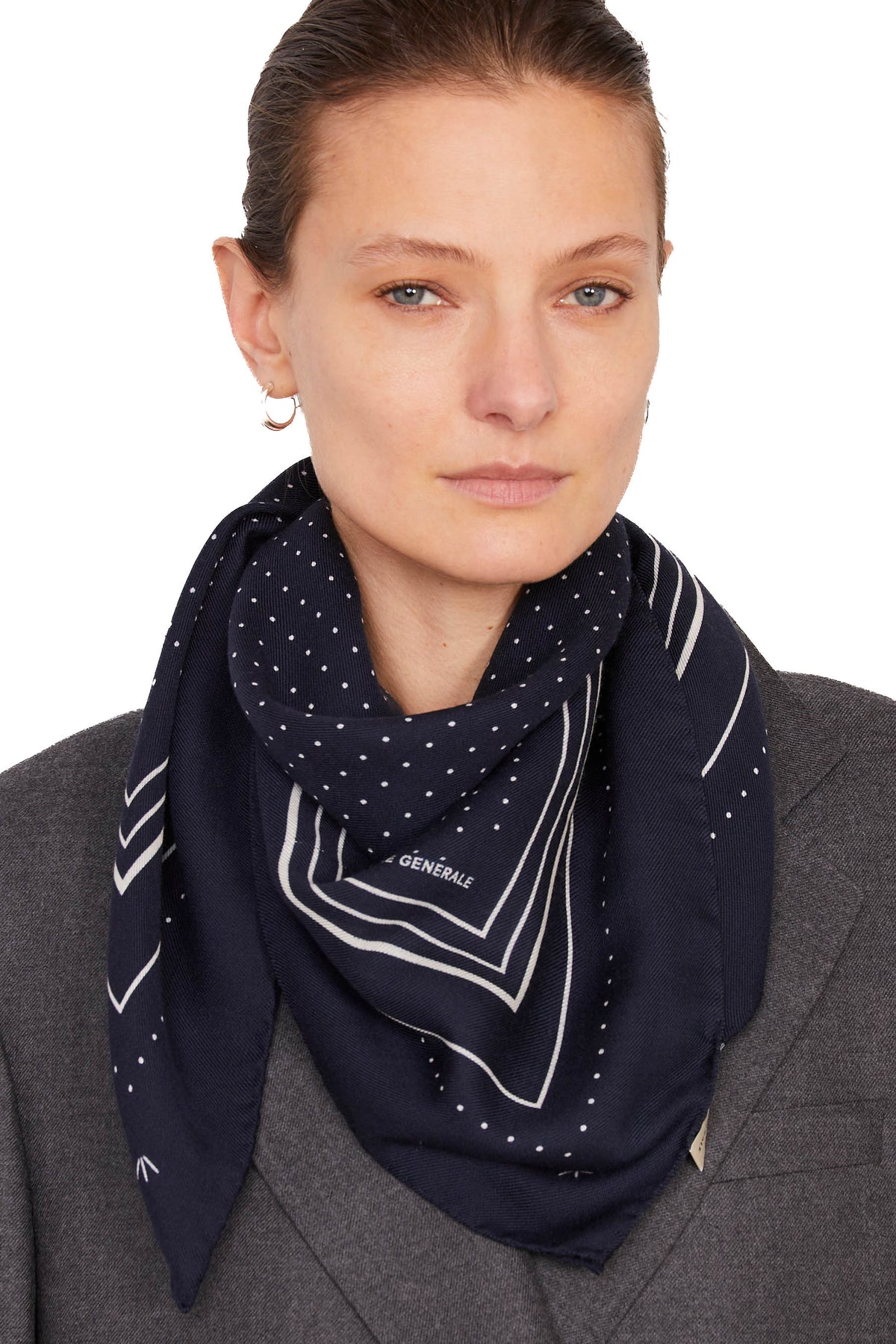 Officine Générale Sciarpa 85x85 cm. in lana fantasia XACC850 DARK NAVY/CREAM 