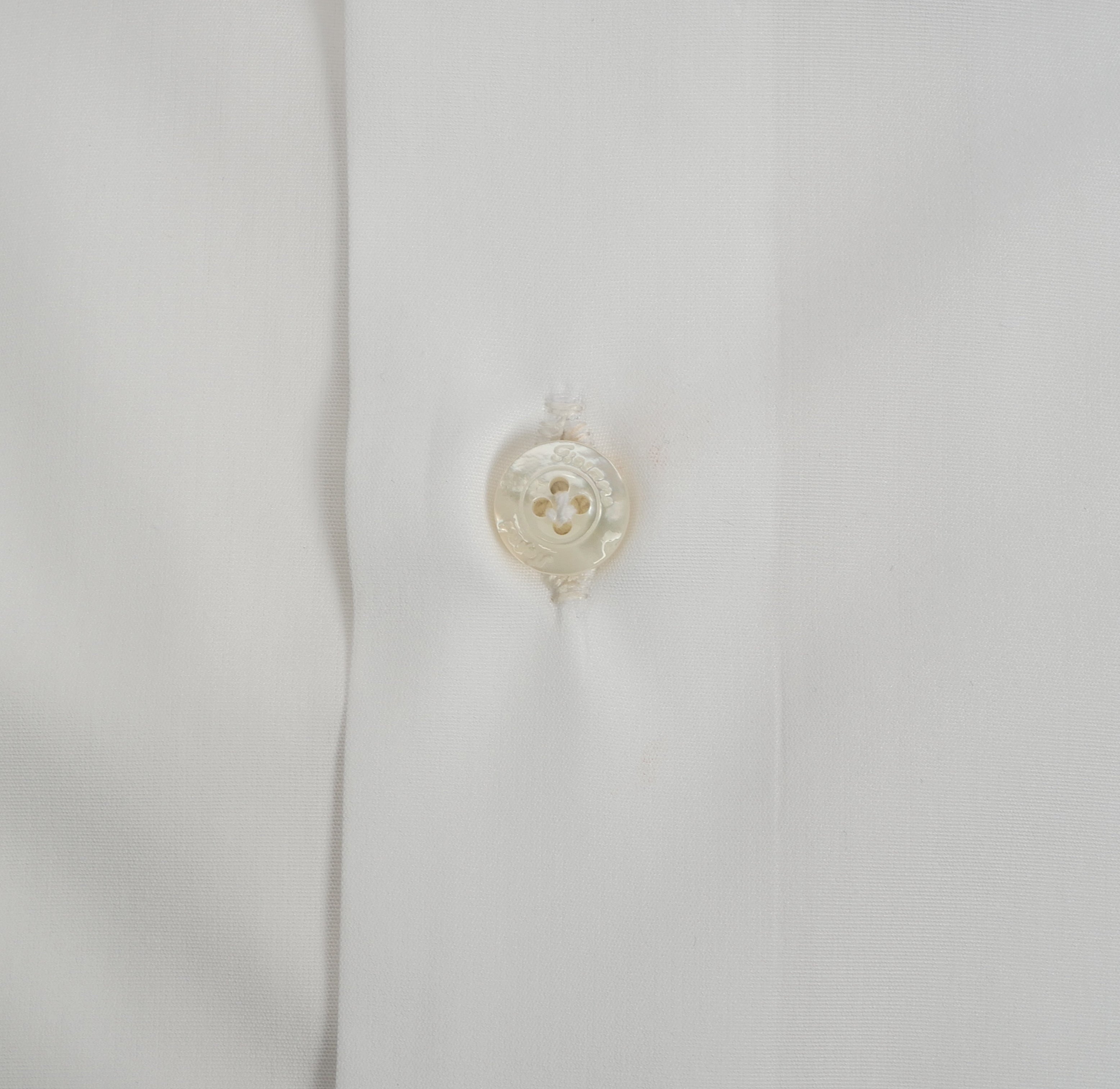 Camicia sartoriale in cotone popeline doppio ritorto polsino gemelli linea milano