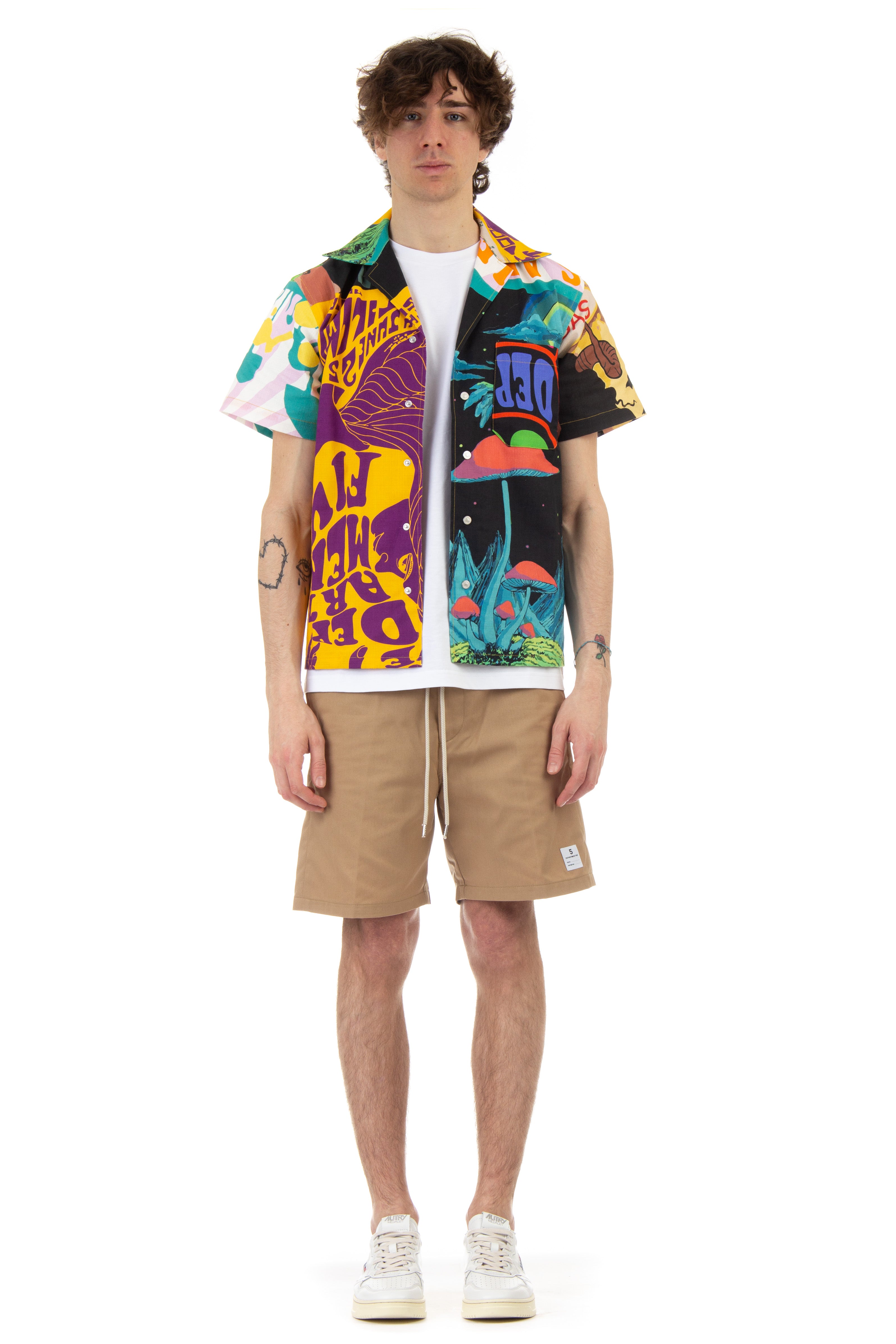Hawaii shirt with bowling collar