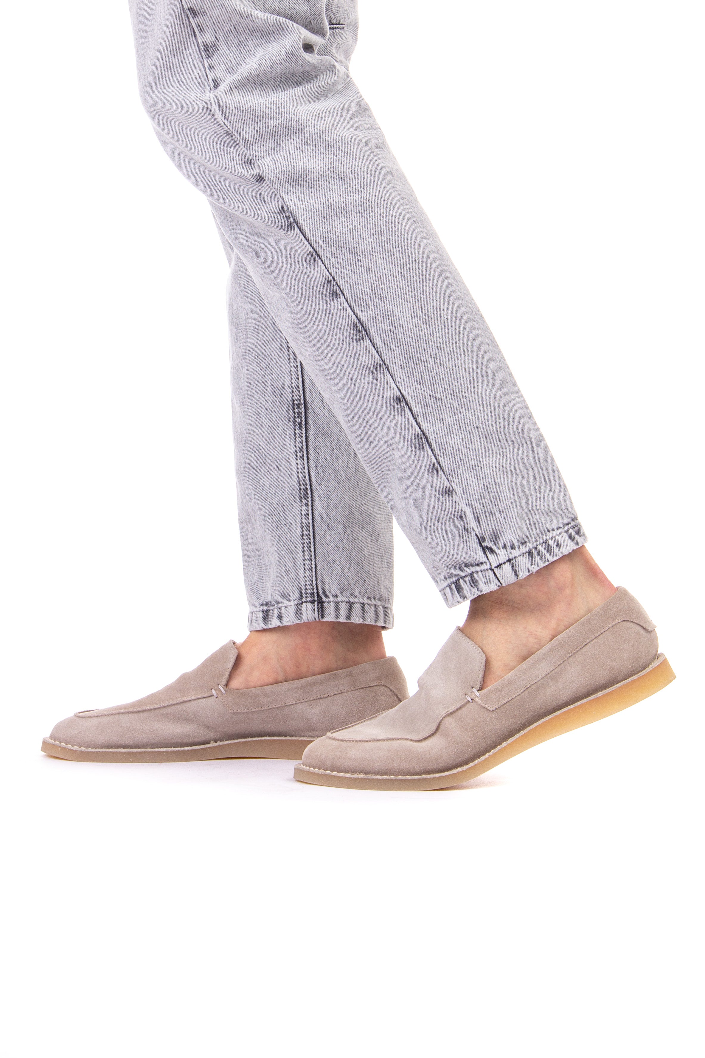 Foldable suede moccasin