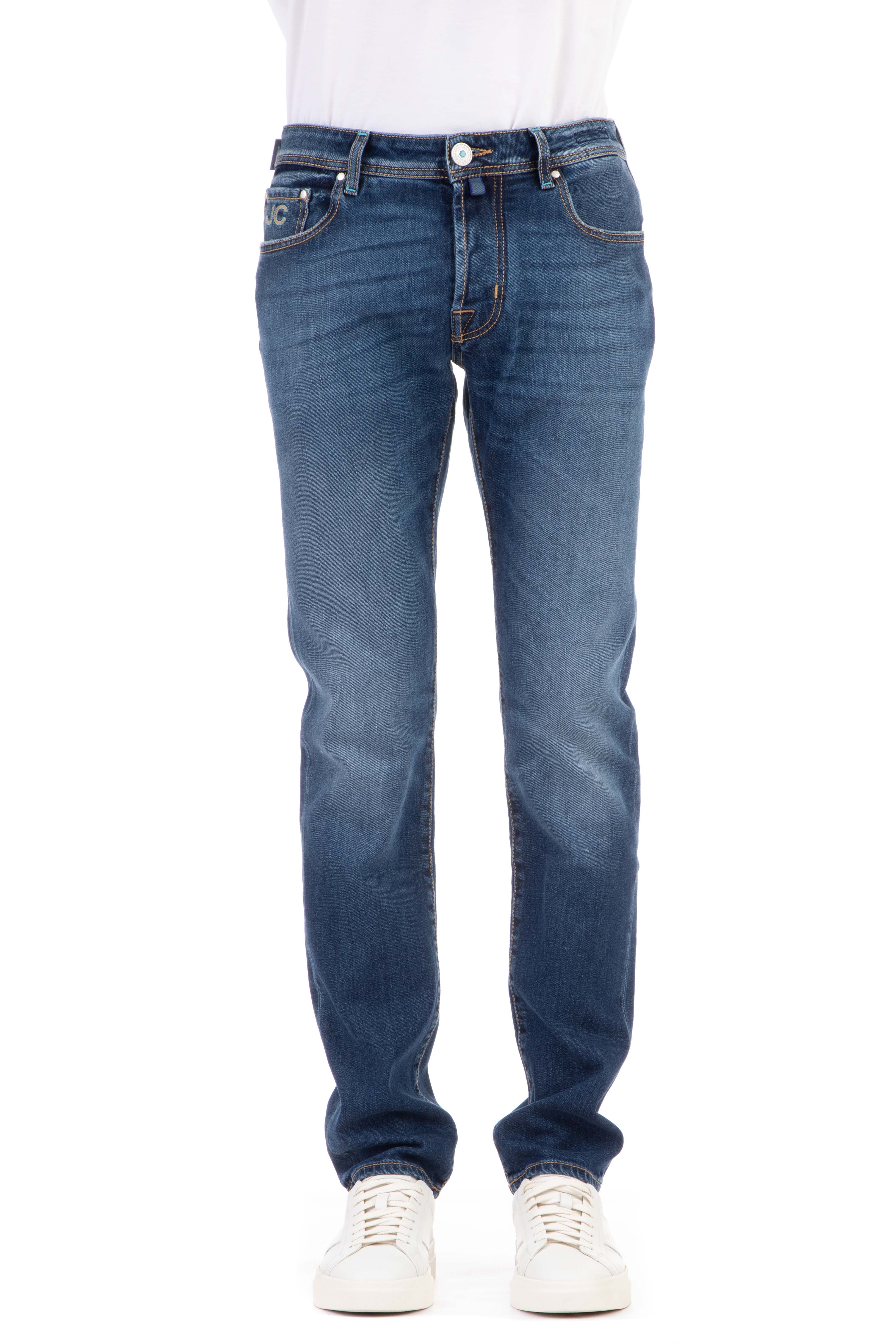 Cotton-lyocell jeans with special bard fit label