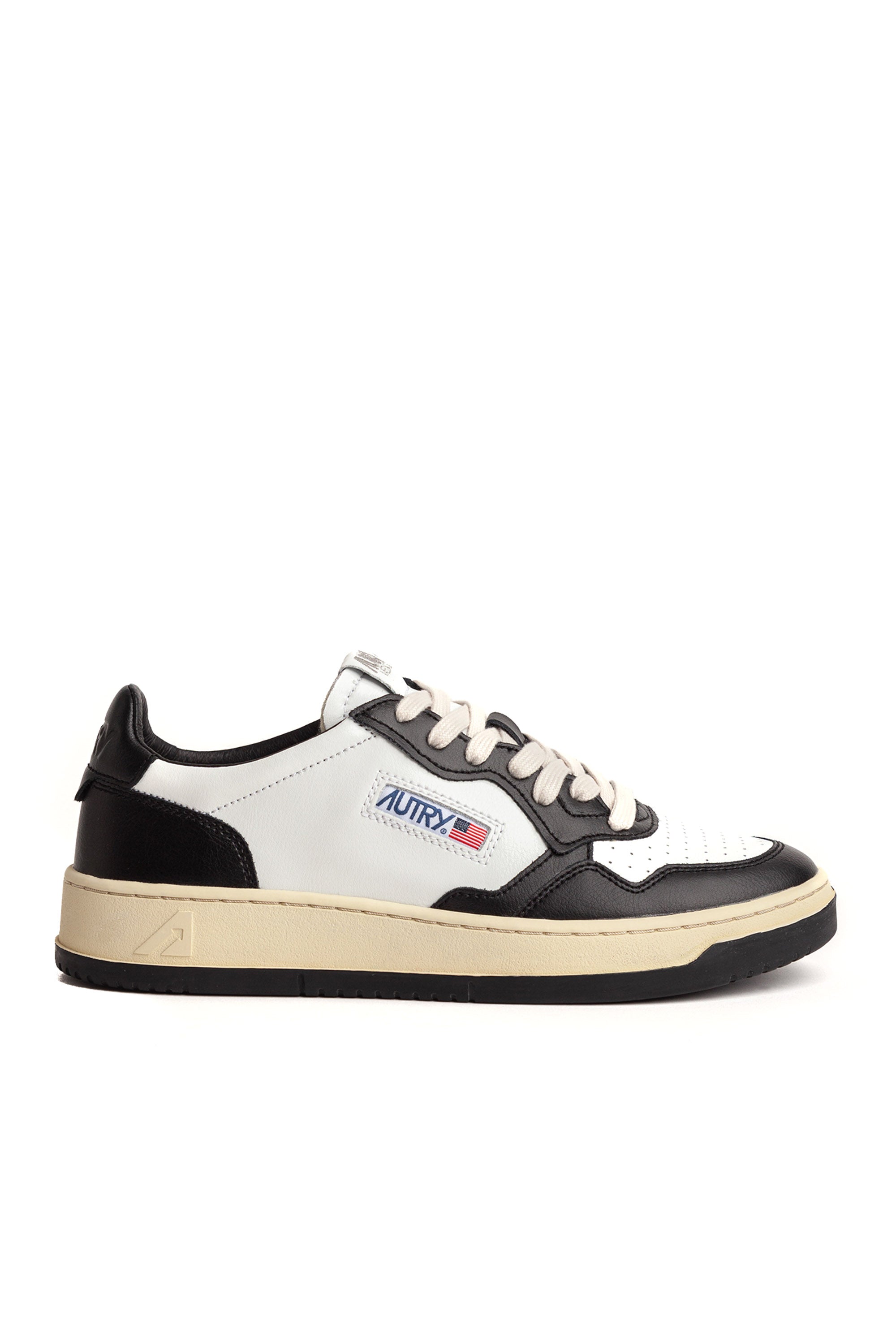 Women's two-tone Medalist leather sneaker