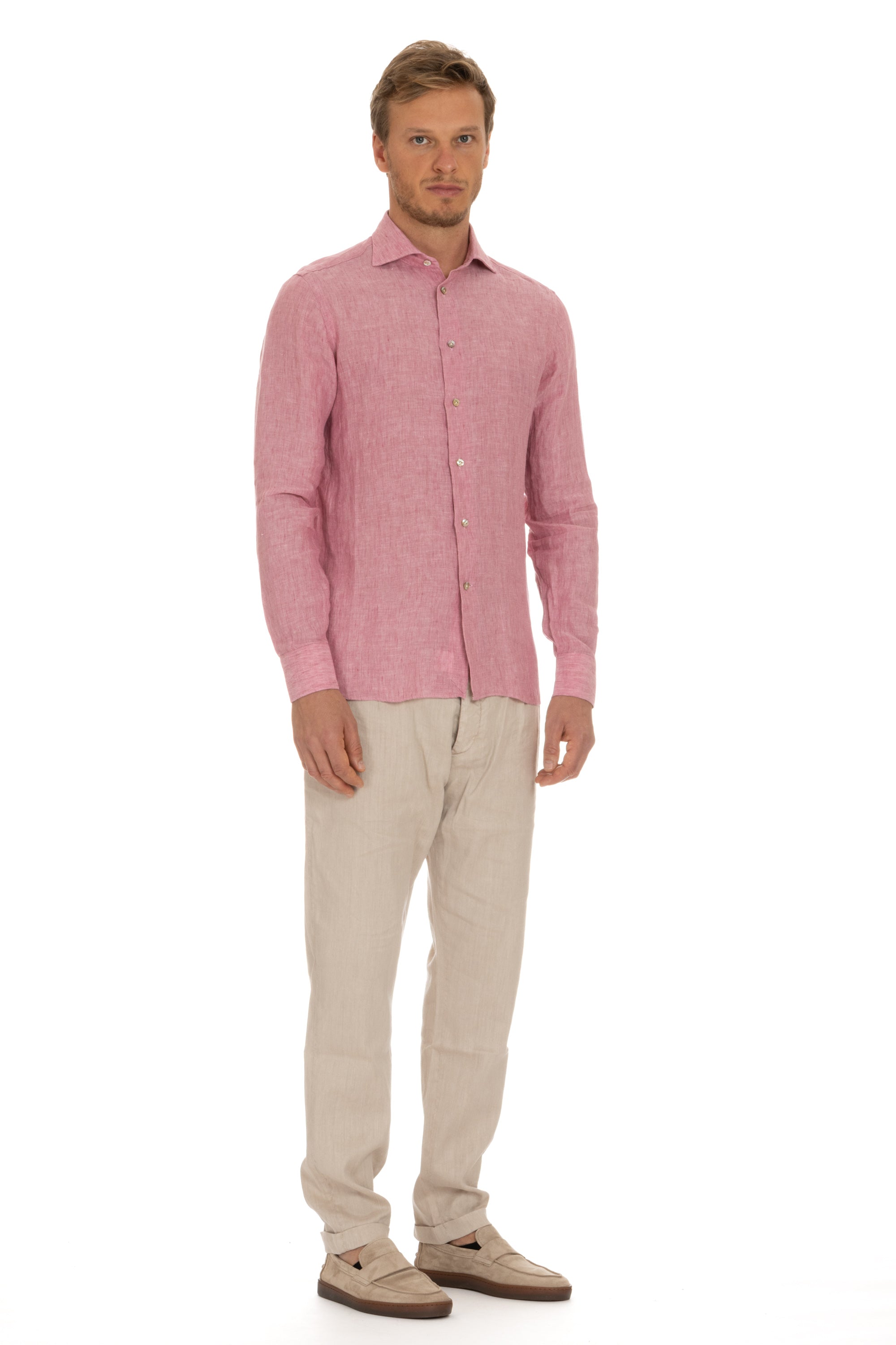 Tailored shirt in faded solid color linen