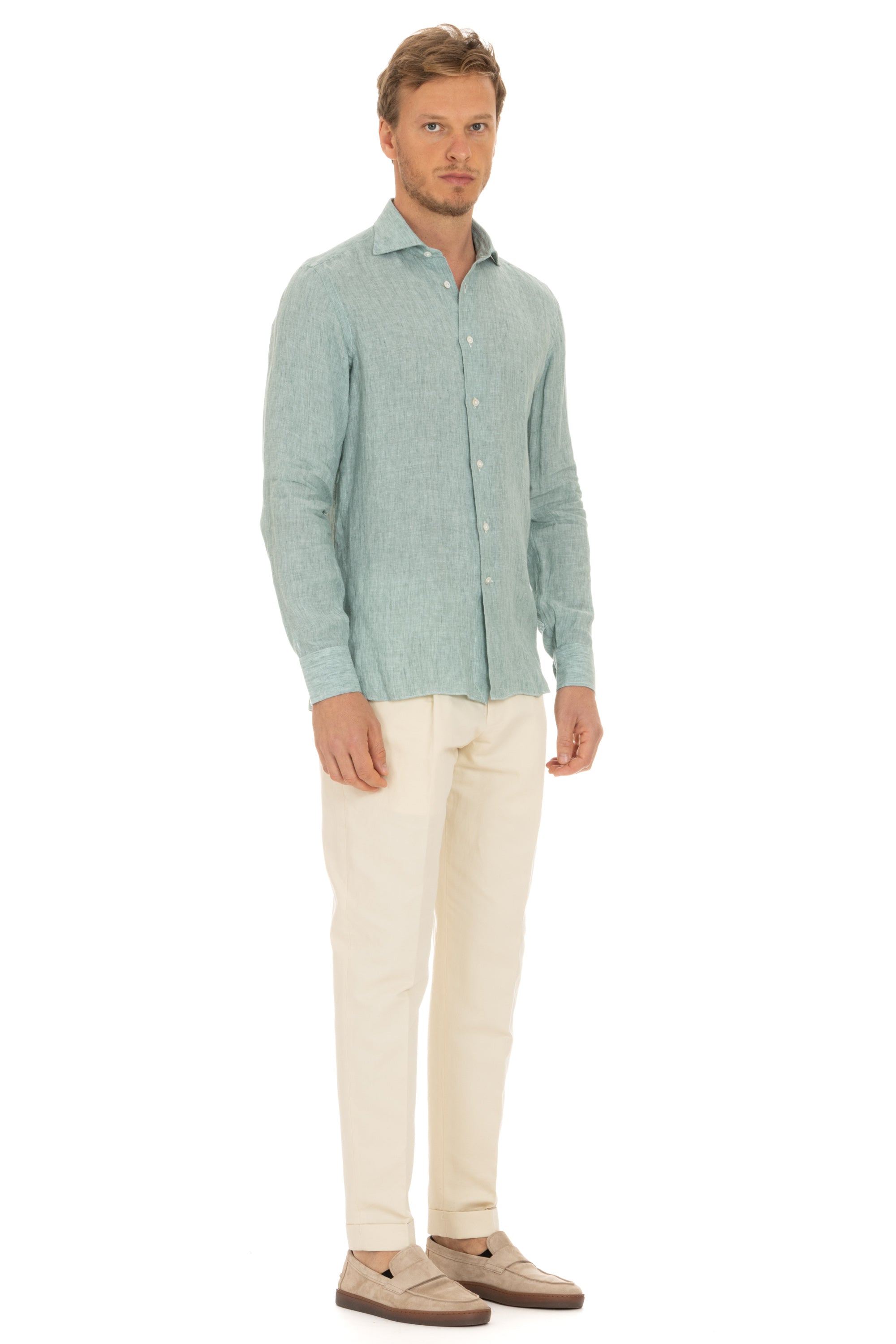 Tailored shirt in faded solid color linen