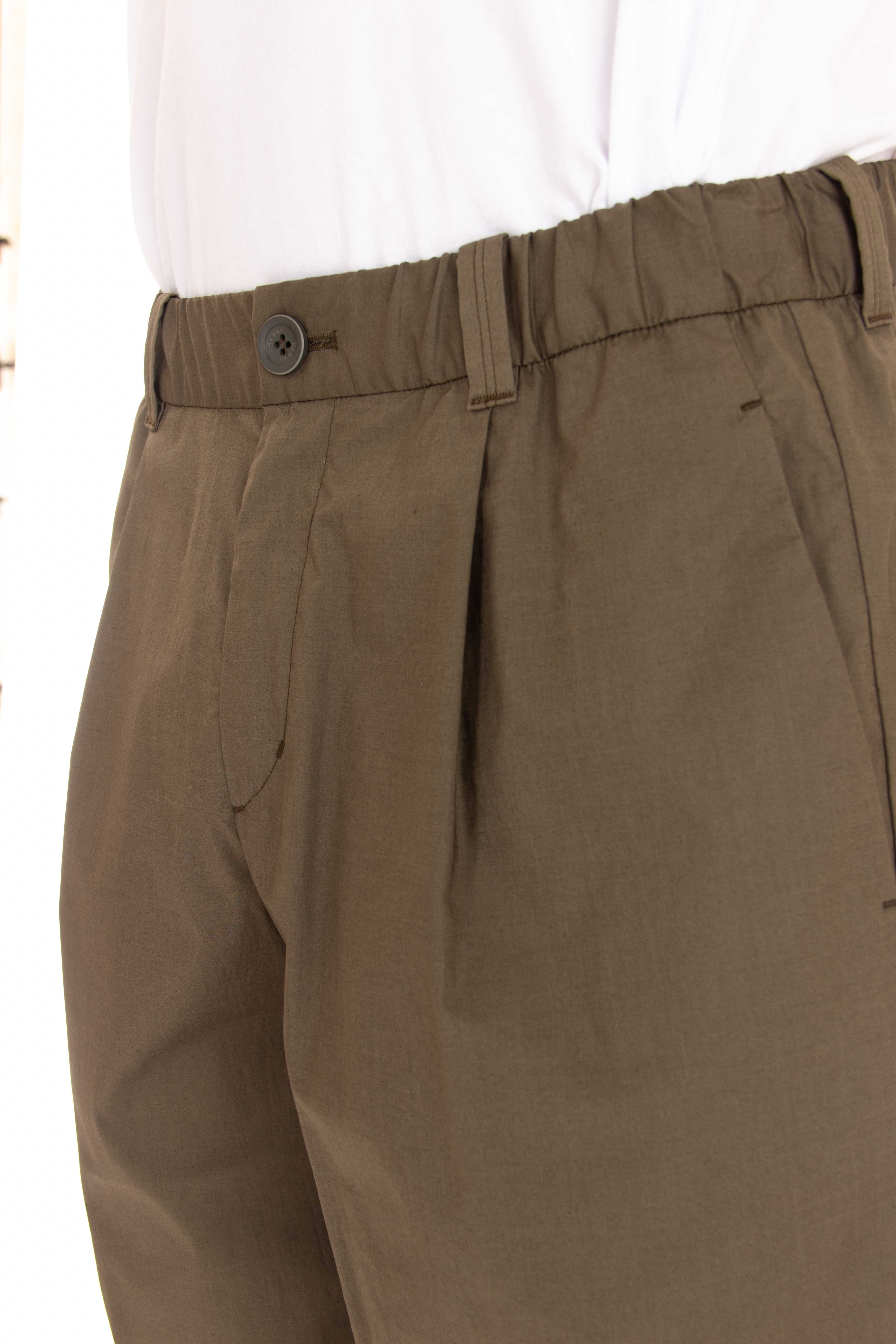 Bermuda shorts in superlight cotton