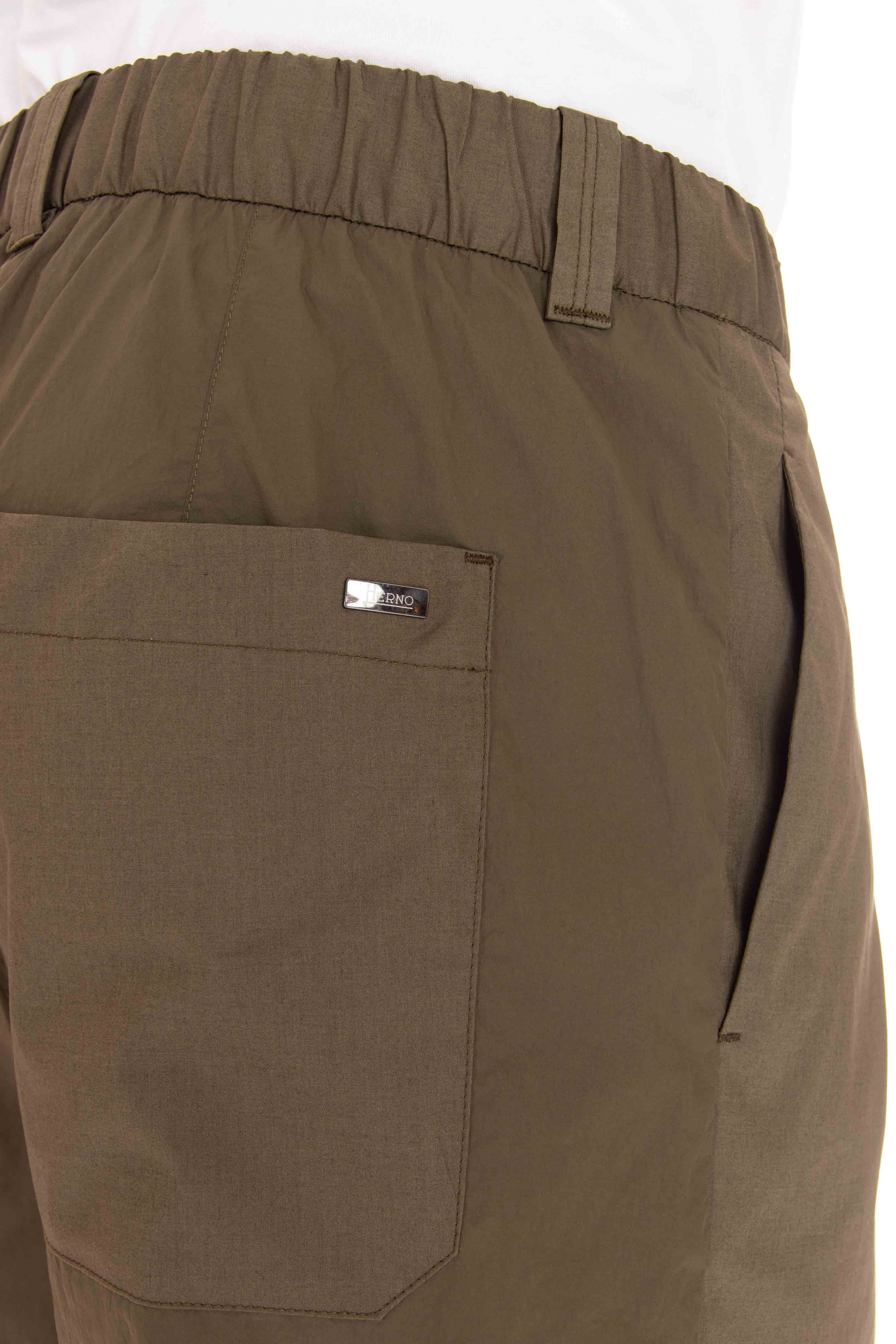 Bermuda shorts in superlight cotton