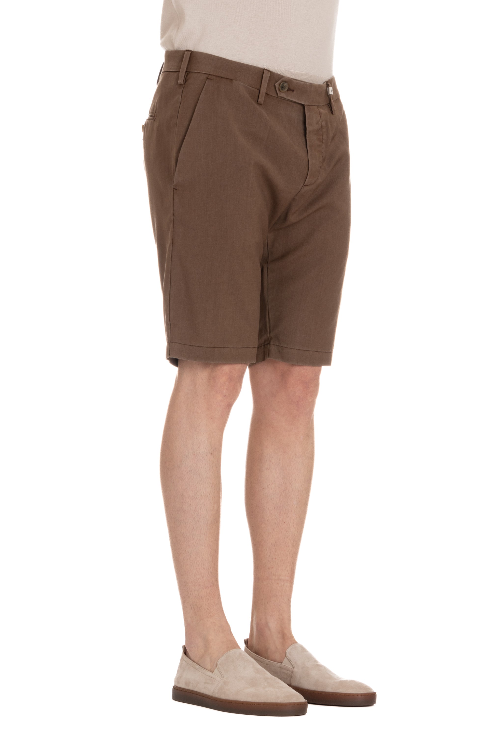 Bermuda shorts in superlight washed wool