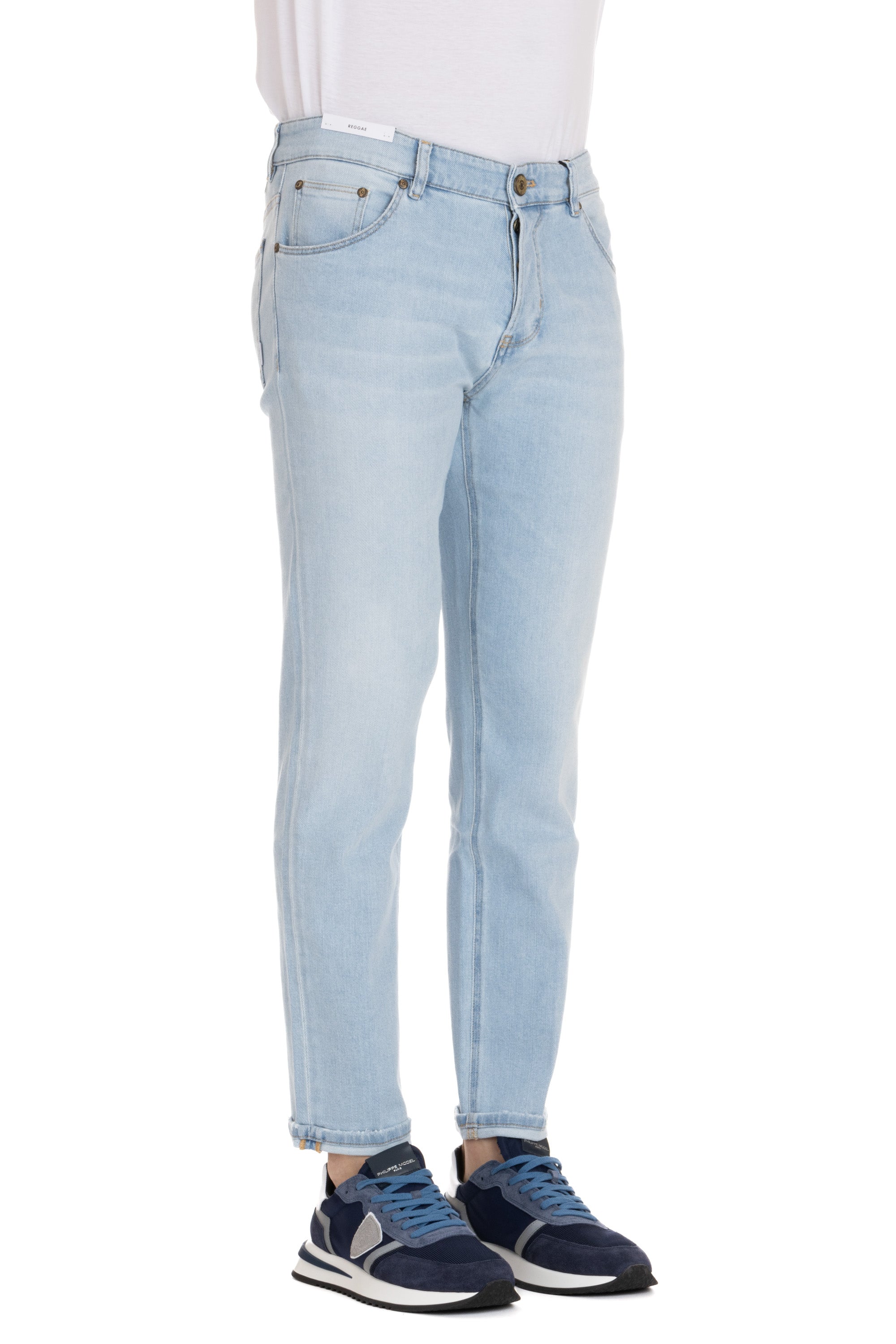 Reggae fit jeans in light wash