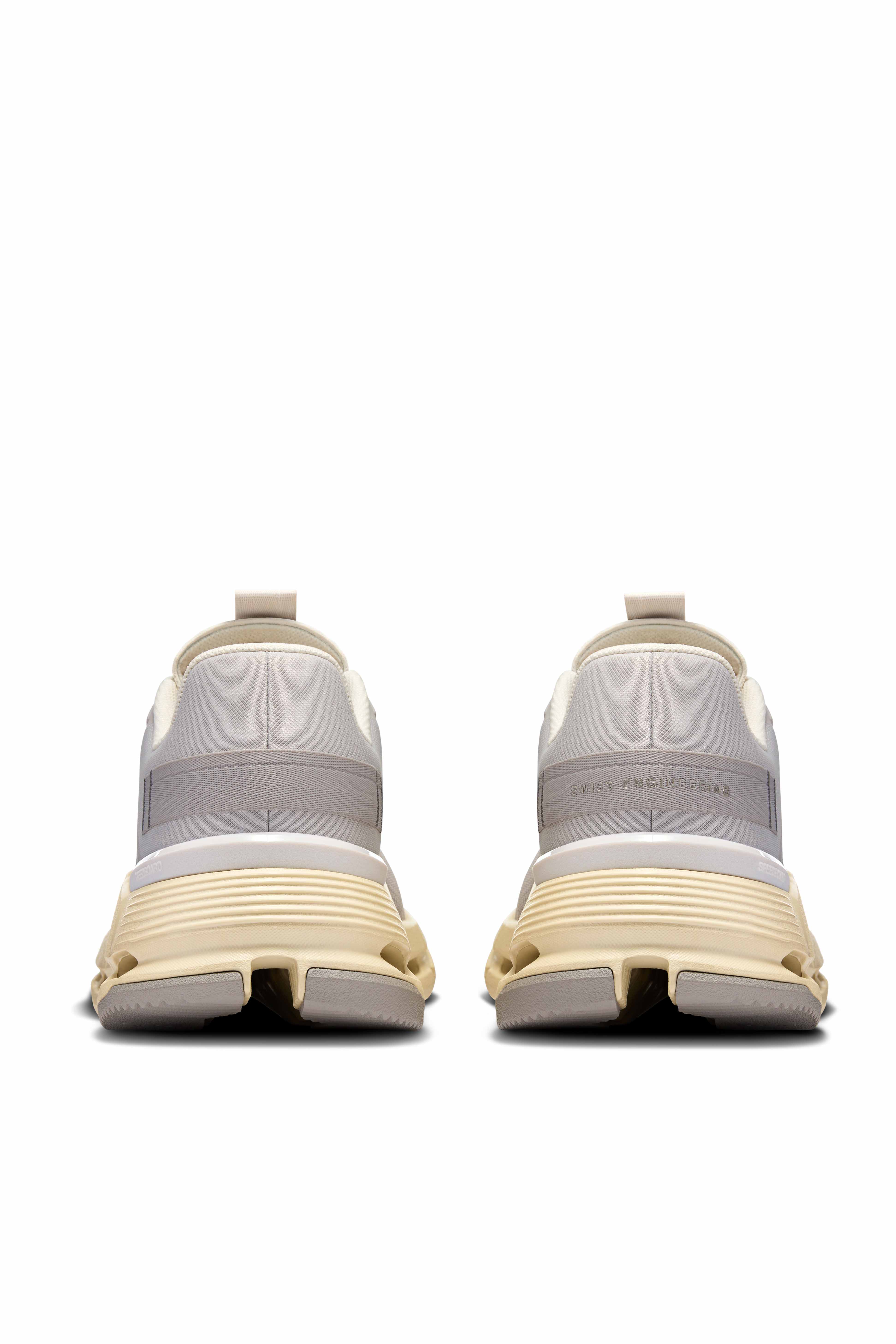 On Sneaker donna Cloudnova Form 2 TT 3WF10553244 WOLF CREAM 