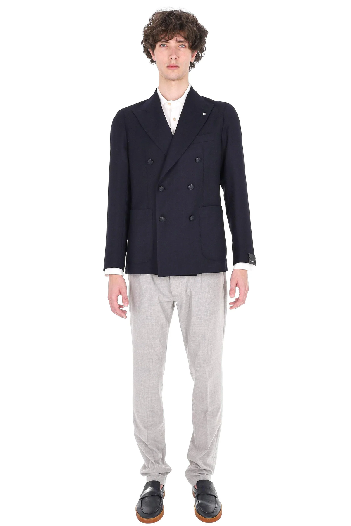 Timeless Tailored Essential Look