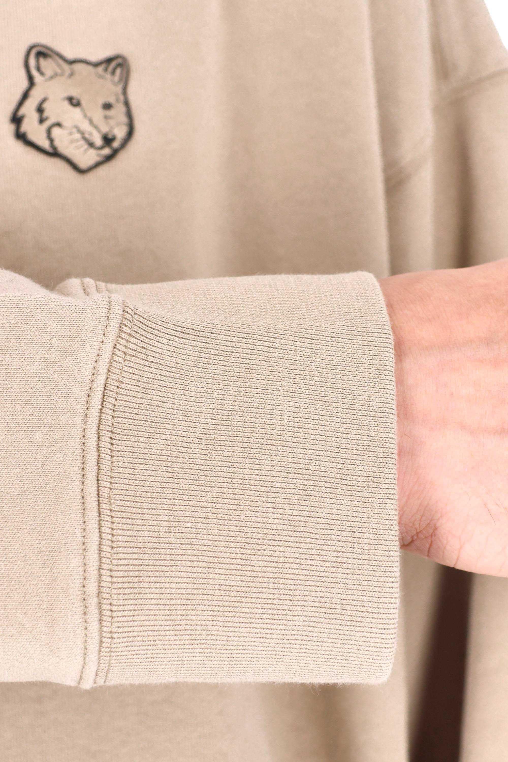 Maison Kitsuné Felpa fox con cappuccio oversize PM00706KM0340 0302 