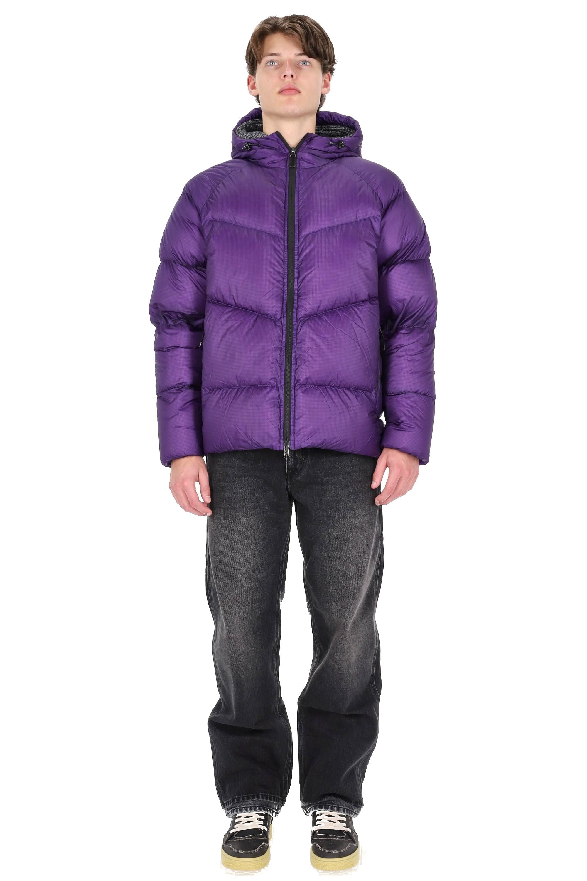 Pyrenex Piumino modello Helium HMY011 5190 