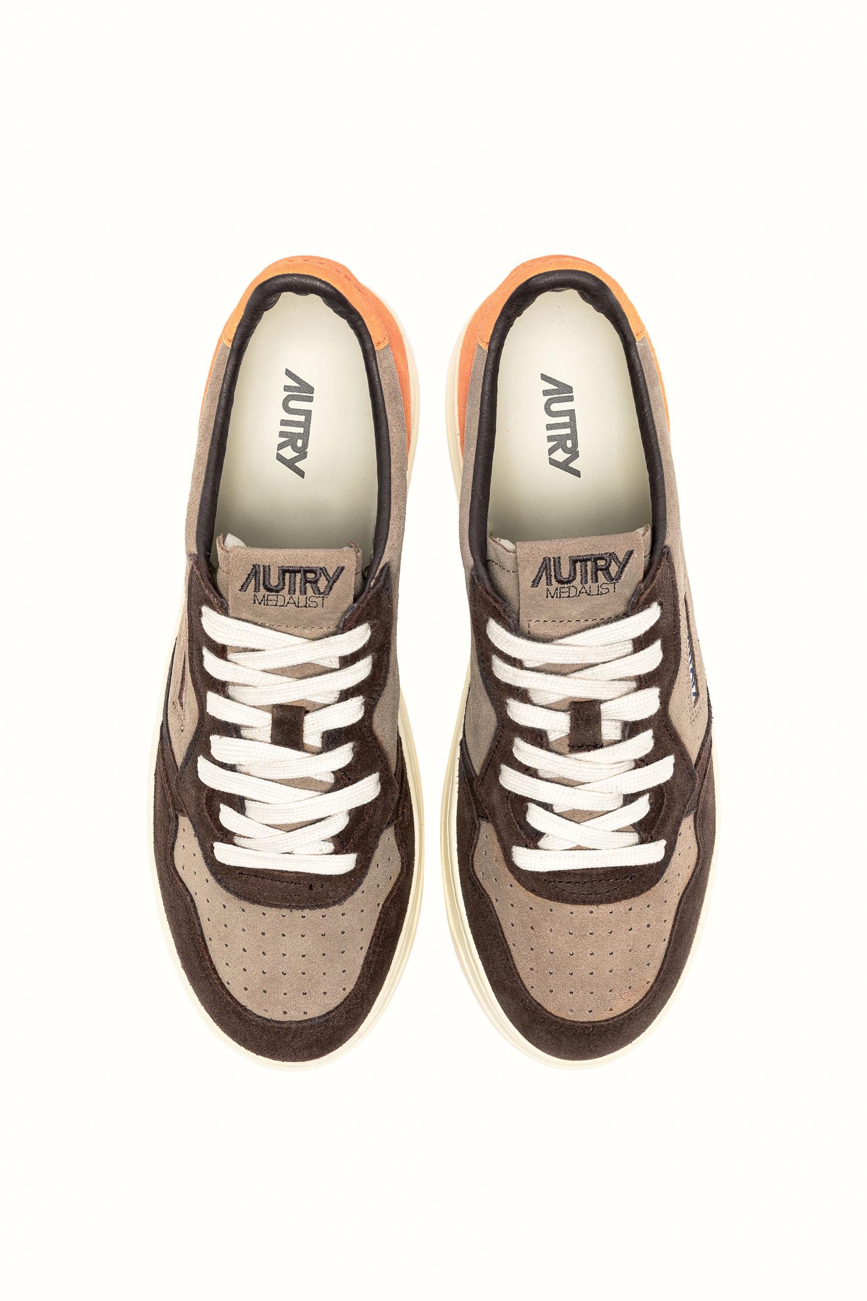 Autry Sneaker triplo camoscio mod. Medalist AULM TS21 MOKA/FANTA 
