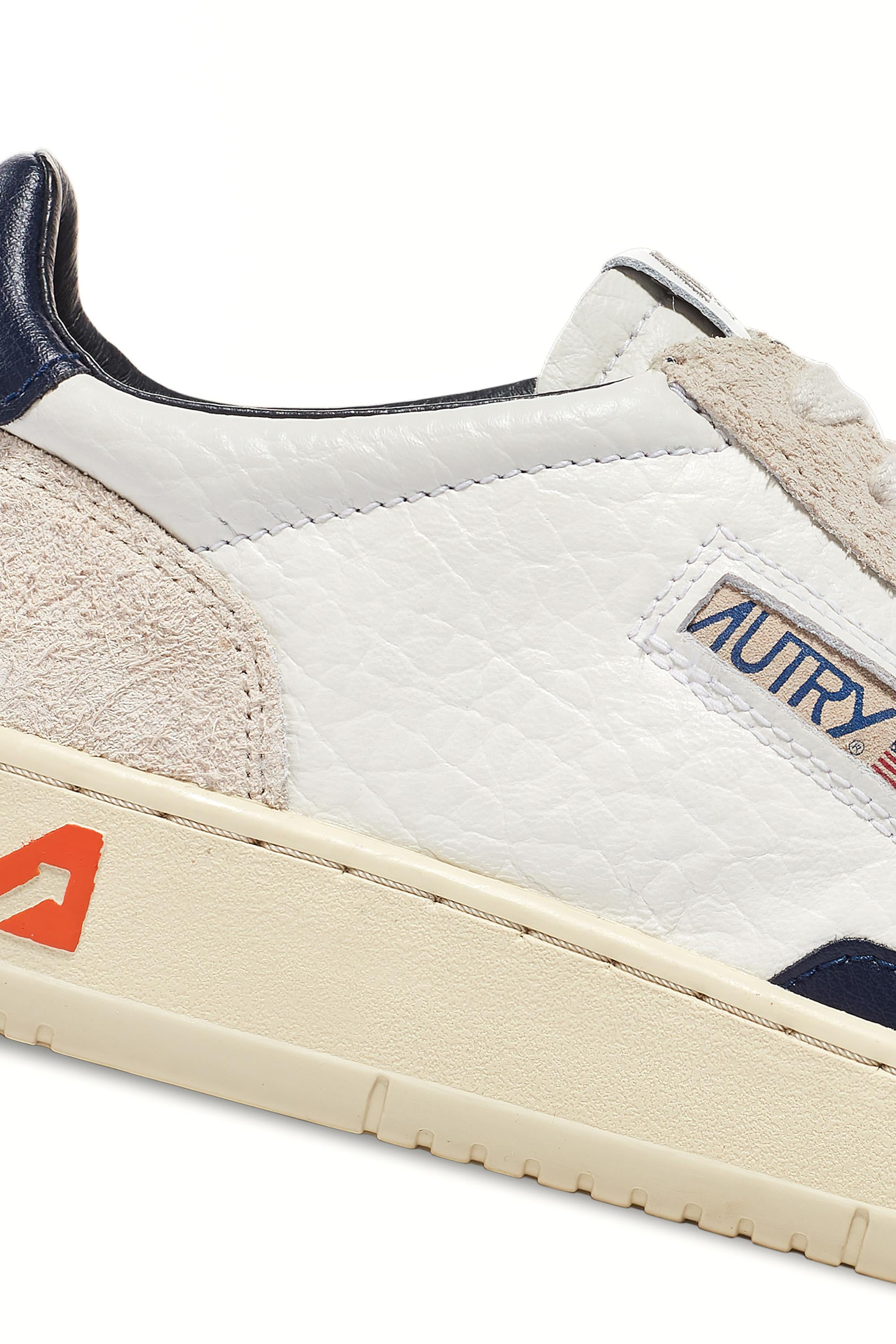 Sneakers donna Medalist in pelle bicolore e camoscio effetto hair AULW HE02 WHT/SAND/SP Autry 