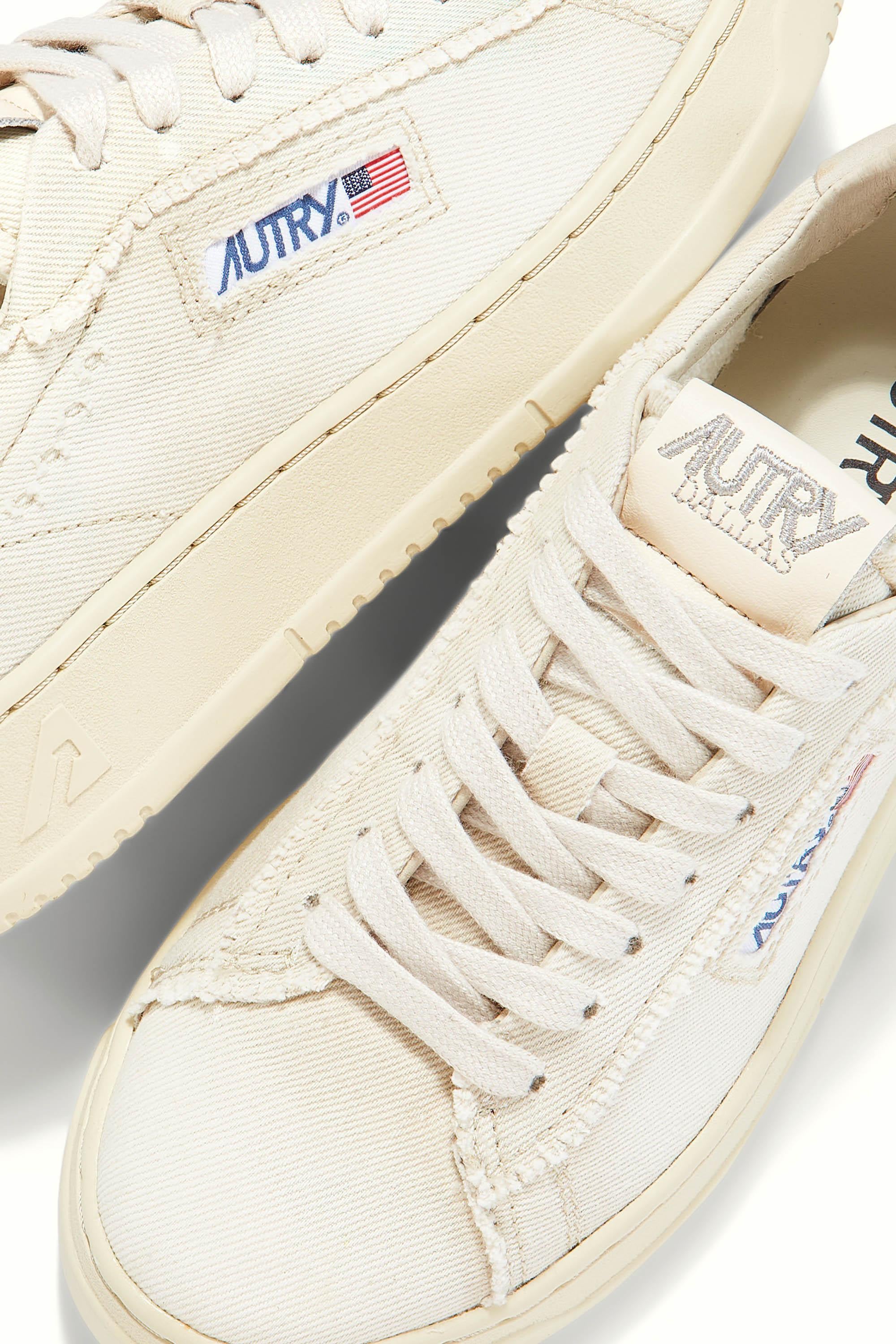 Sneaker donna mod. Dallas in canvas ADLW DC18 SAND Autry 