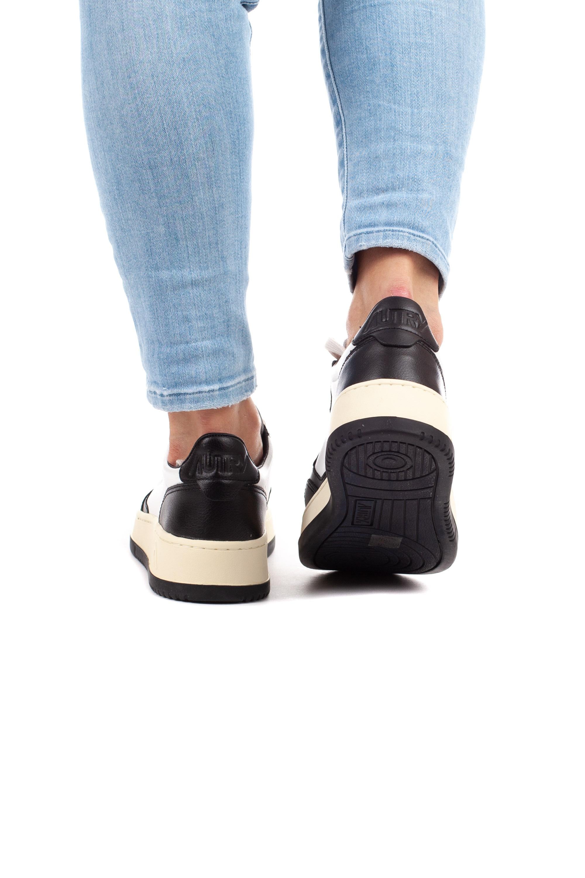 Autry Sneaker medalist donna bicolor AULW - WB01 WHT/BLK 