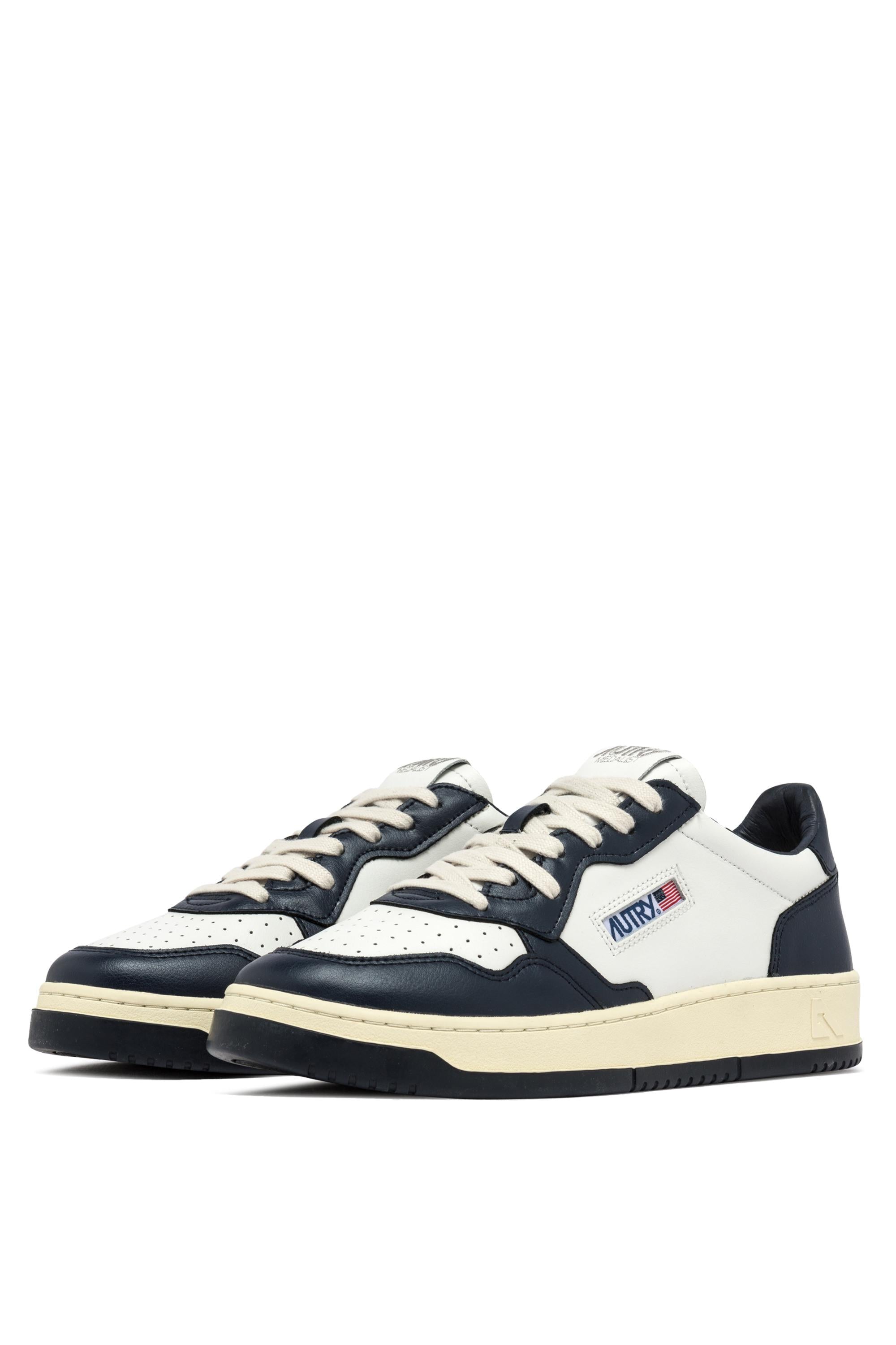 Sneaker Medalist bicolor in pelle AULM - WB04 WHT/BLUE Autry 