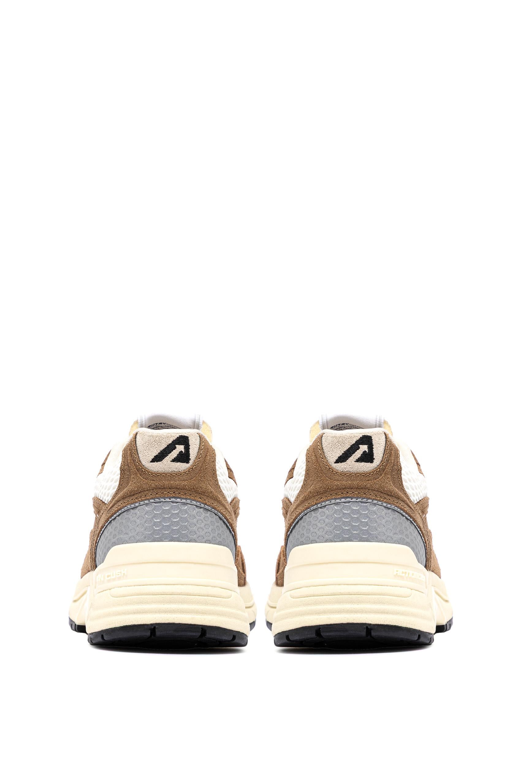 Running donna in camoscio modello Hyperway HYLW UM04 CIGAR/SILV Autry 