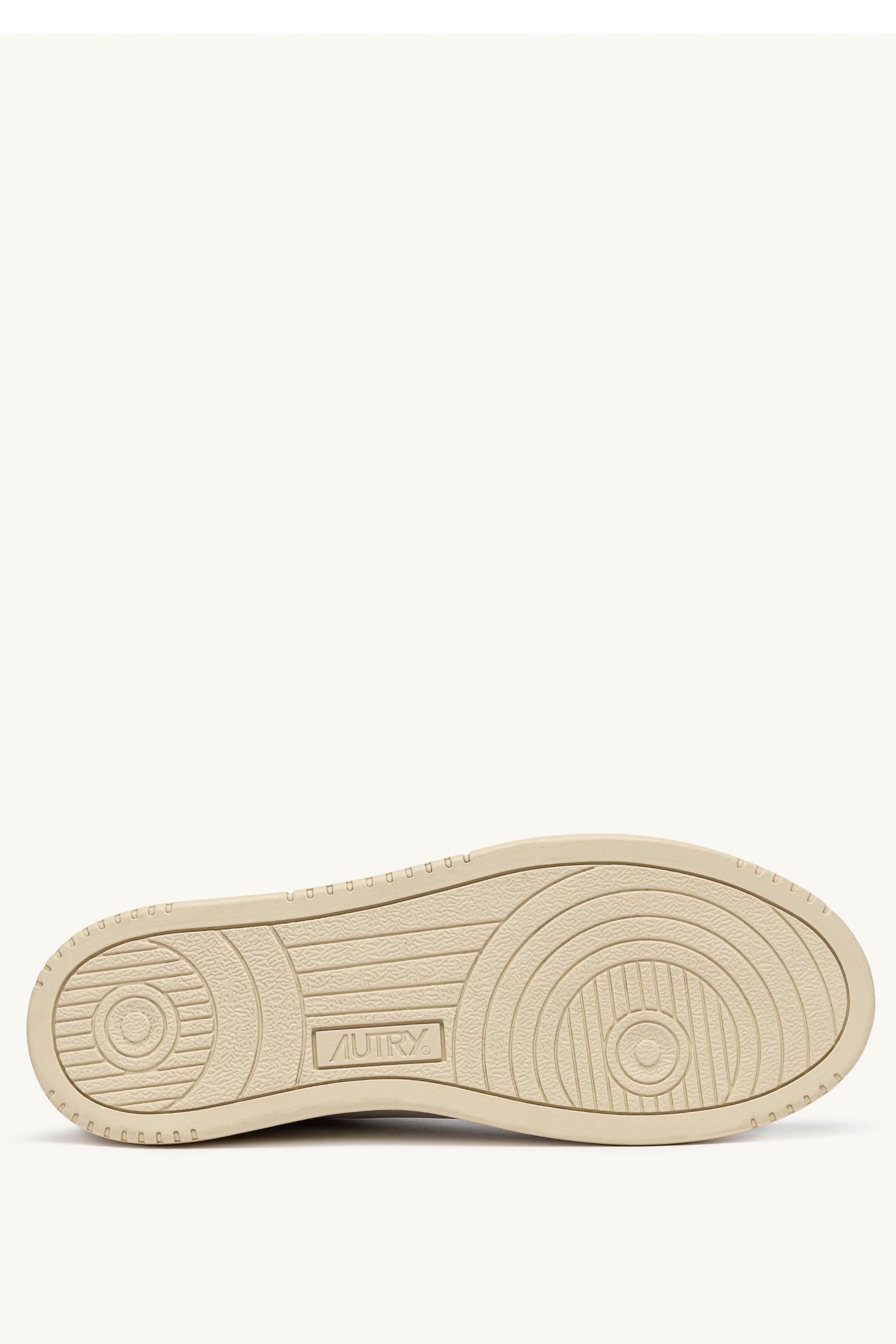 Autry Sneaker Medalist in pelle talloncino verde AULM LL47 WHT/MOUNT 