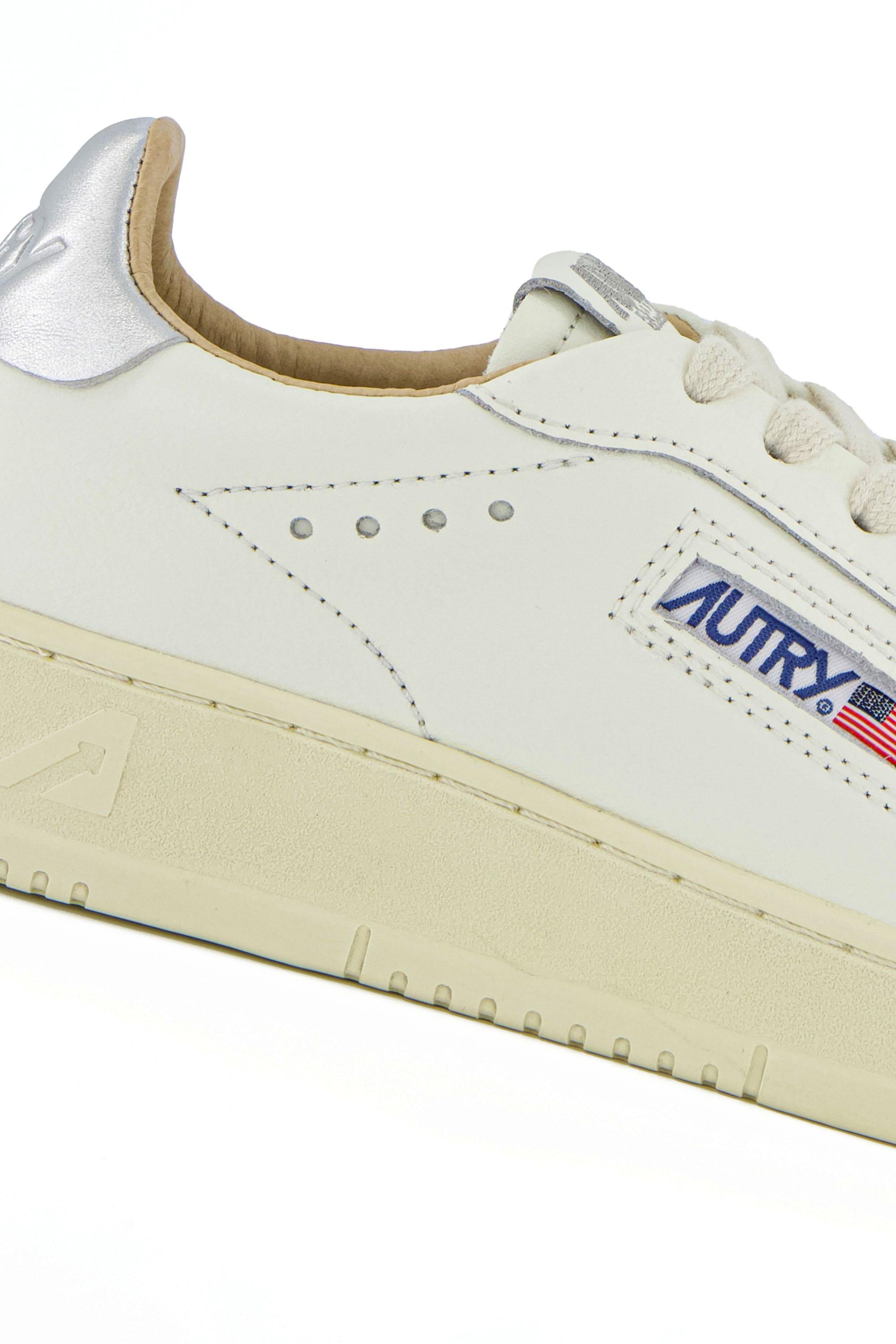 Sneaker donna Dallas in pelle talloncino argento ADLW MR07 MSH/SILVER Autry 