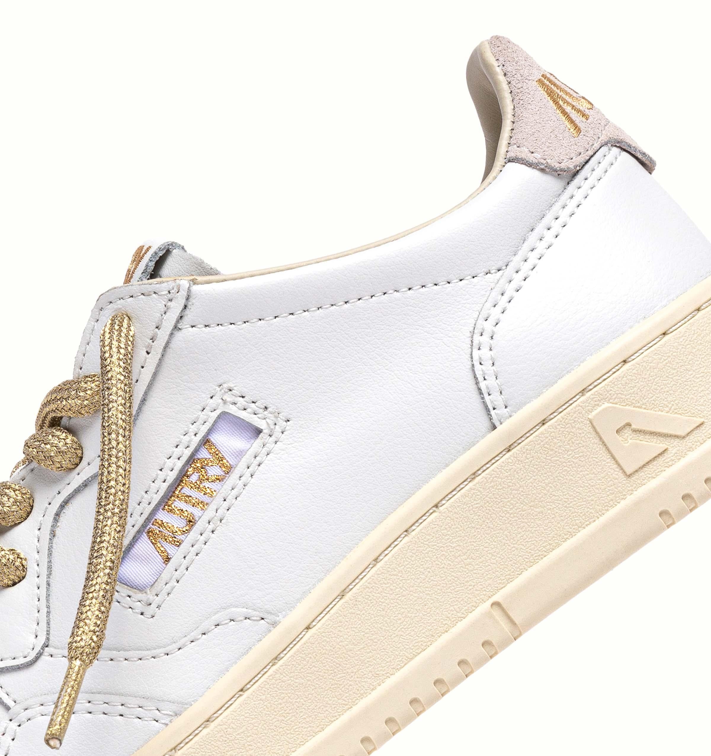 Autry Sneaker donna con lacci dorati mod. Medalist AULW SW01 WHT/WHT 