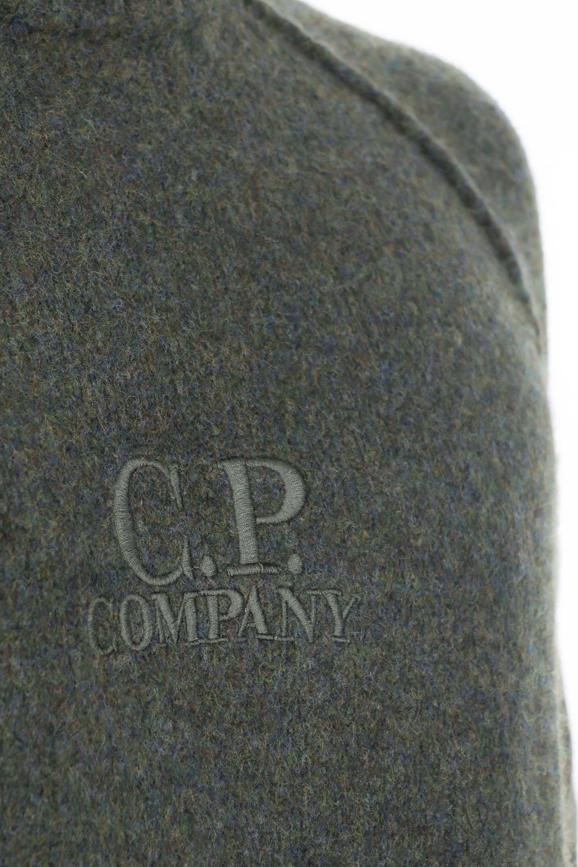 CP Company Maglia girocollo in lana con logo centrale MKN280A11-0509A 667 